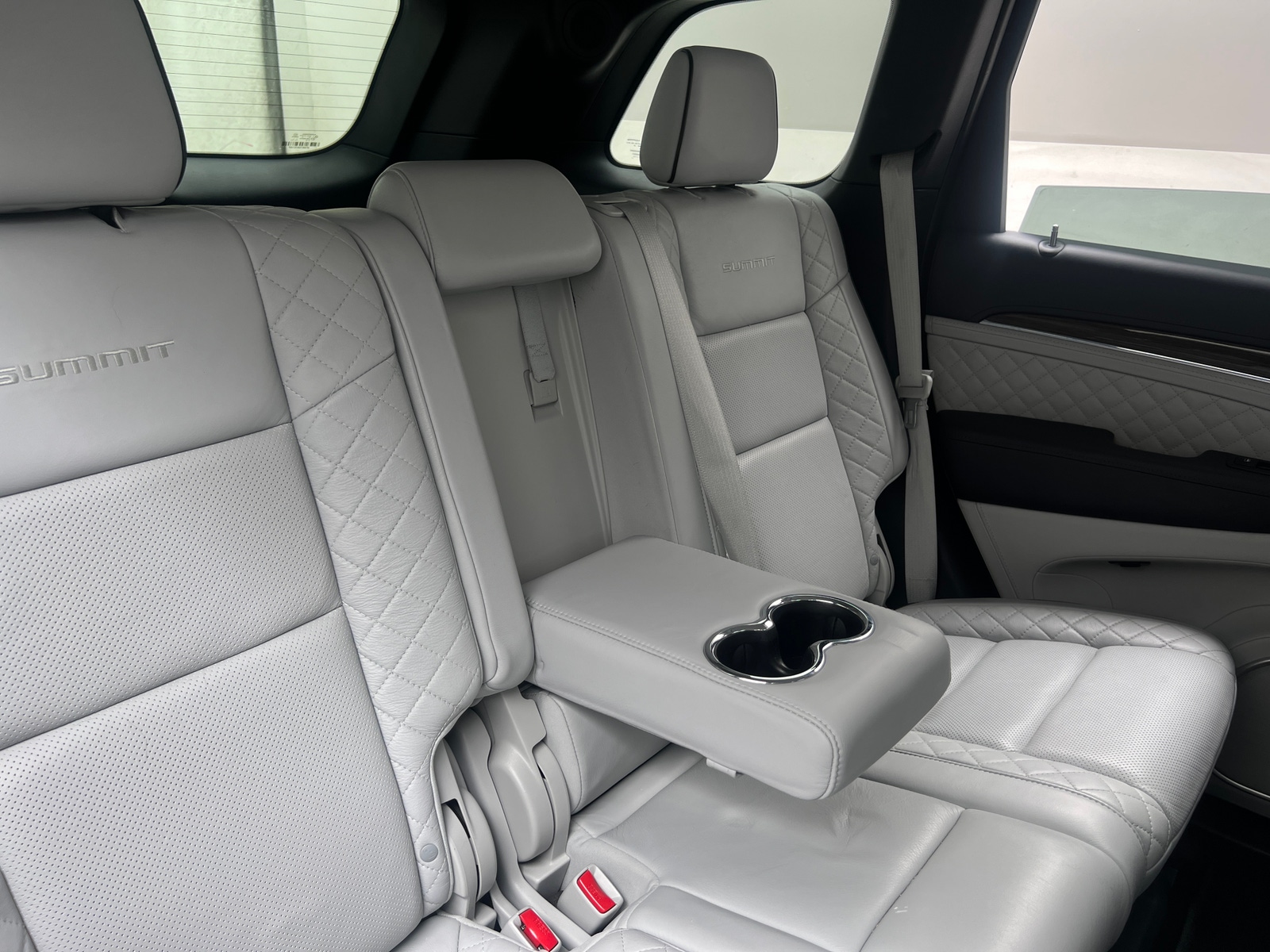 Thumbnail: 2018 Jeep Grand Cherokee - 5