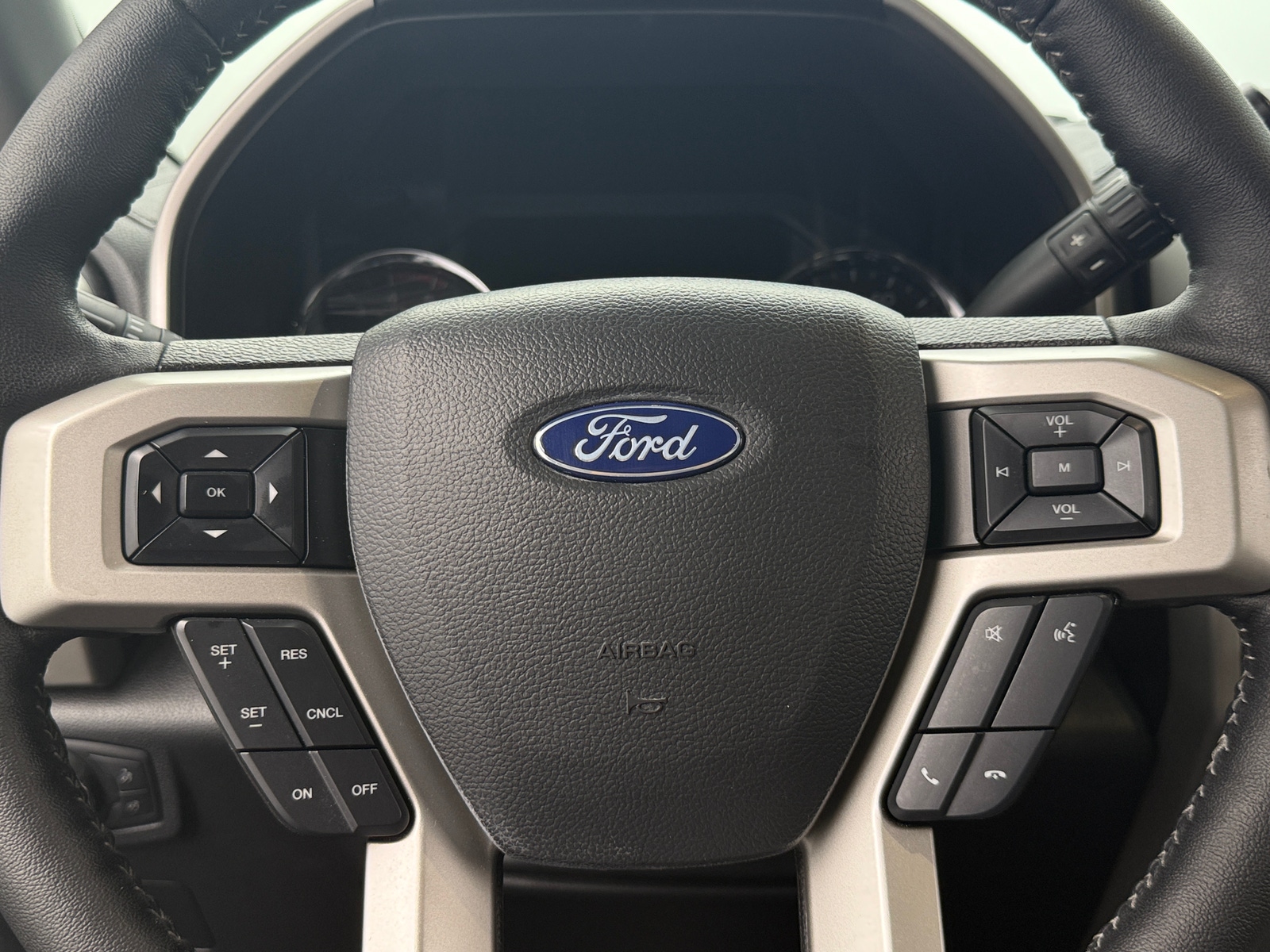 Thumbnail: 2019 Ford Econoline - 4