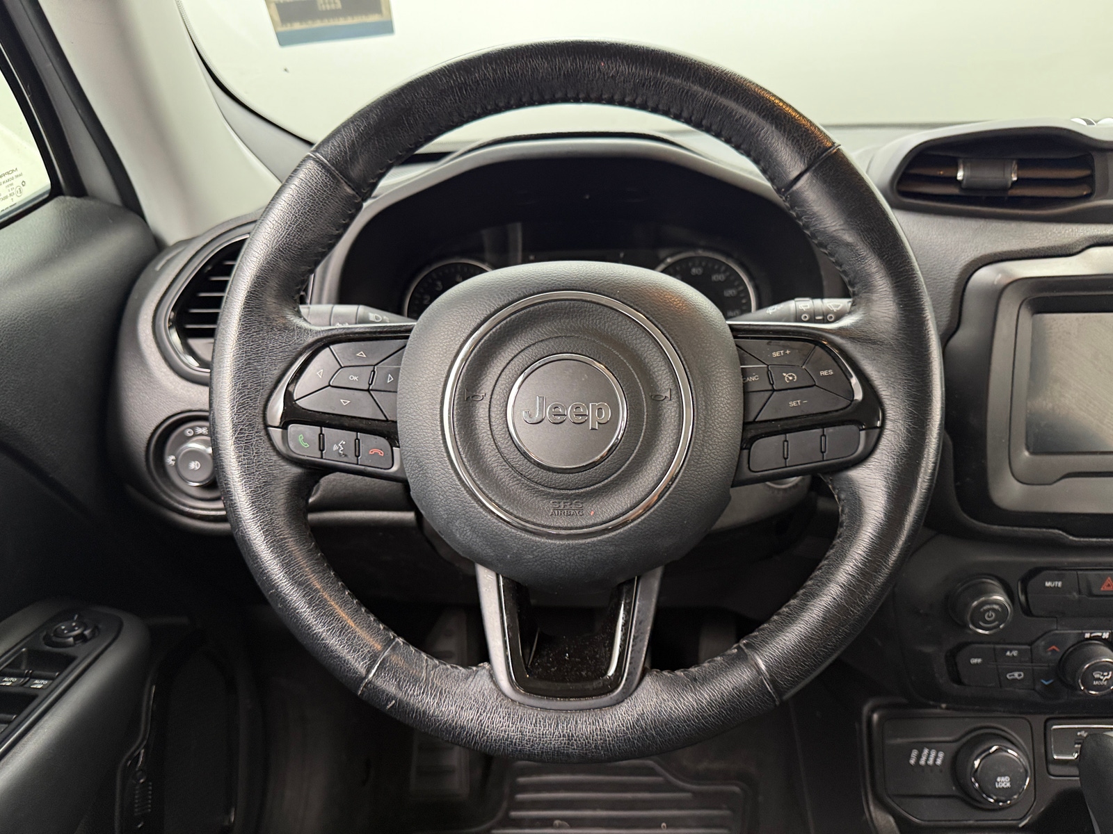 Thumbnail: 2020 Jeep Renegade - 5
