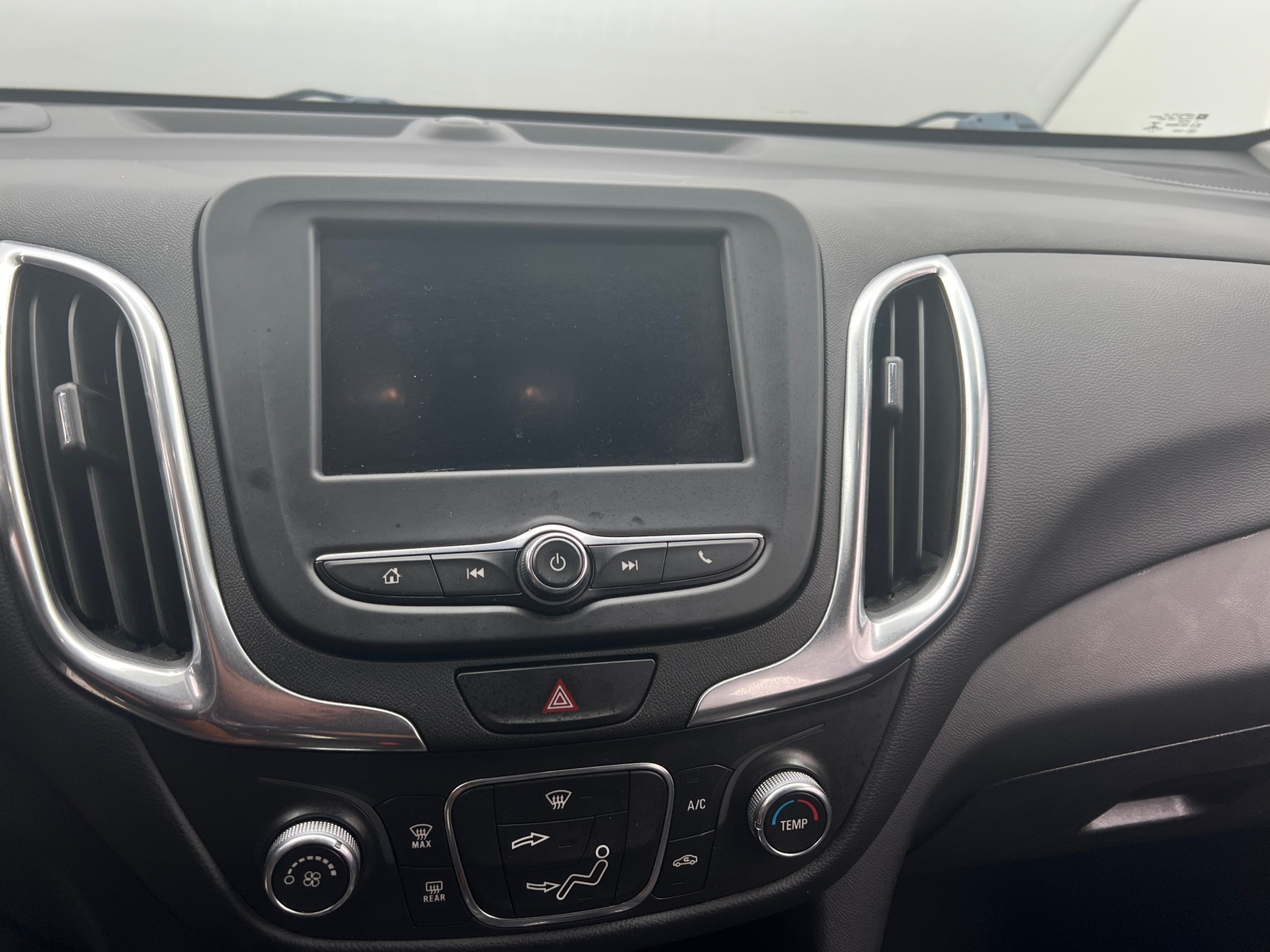 Thumbnail: 2021 Chevrolet Equinox - 4