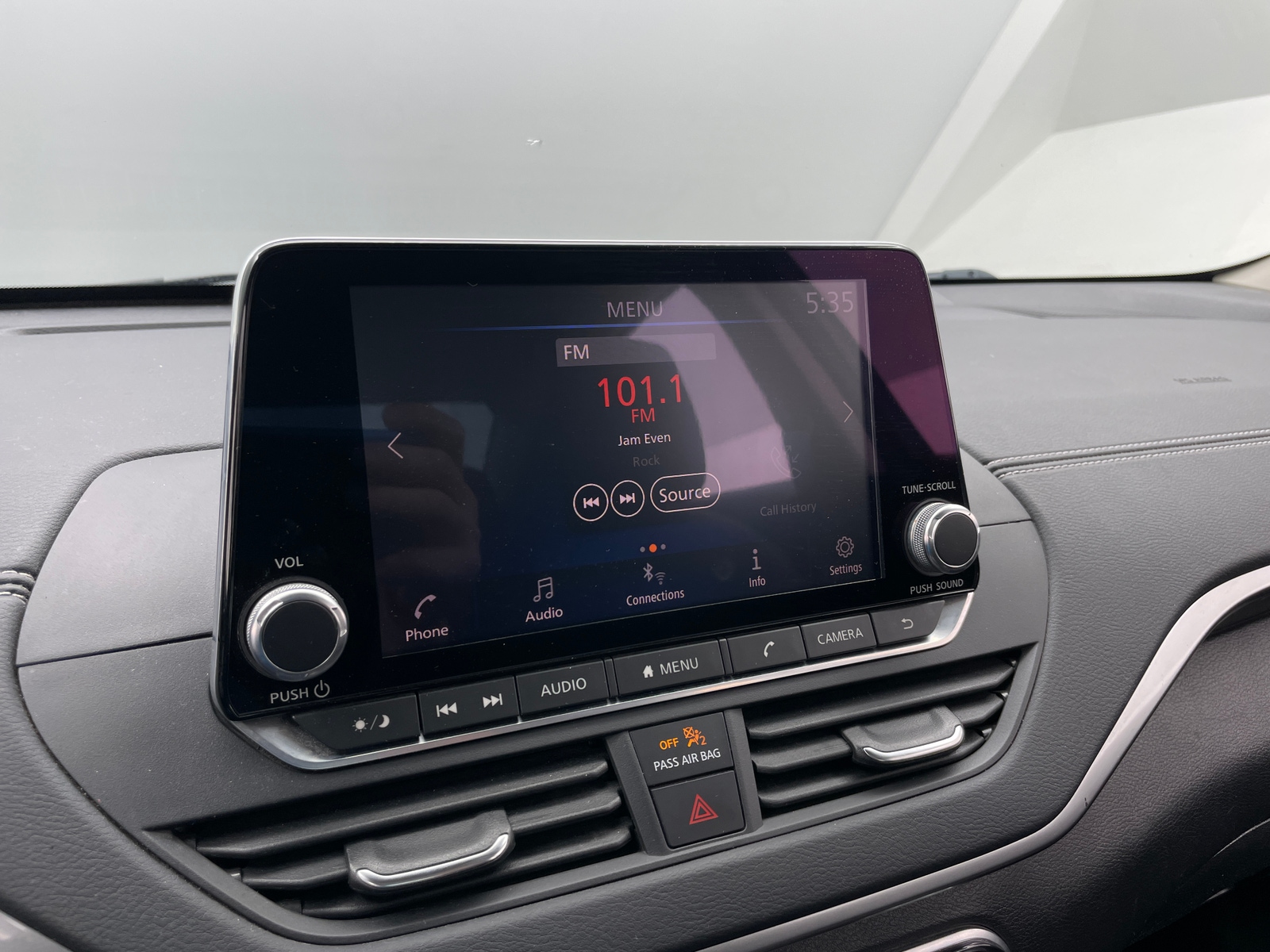 Thumbnail: 2019 Nissan Altima - 4