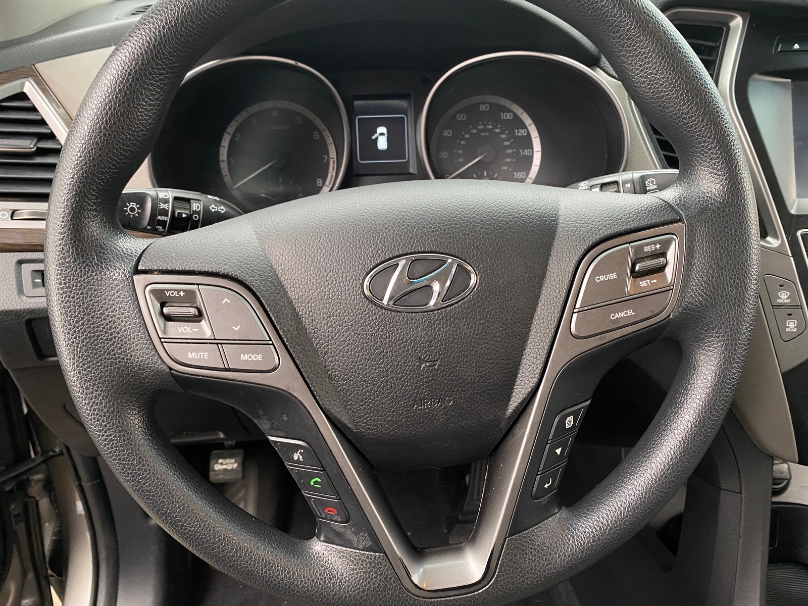 Thumbnail: 2018 Hyundai Santa Fe - 5