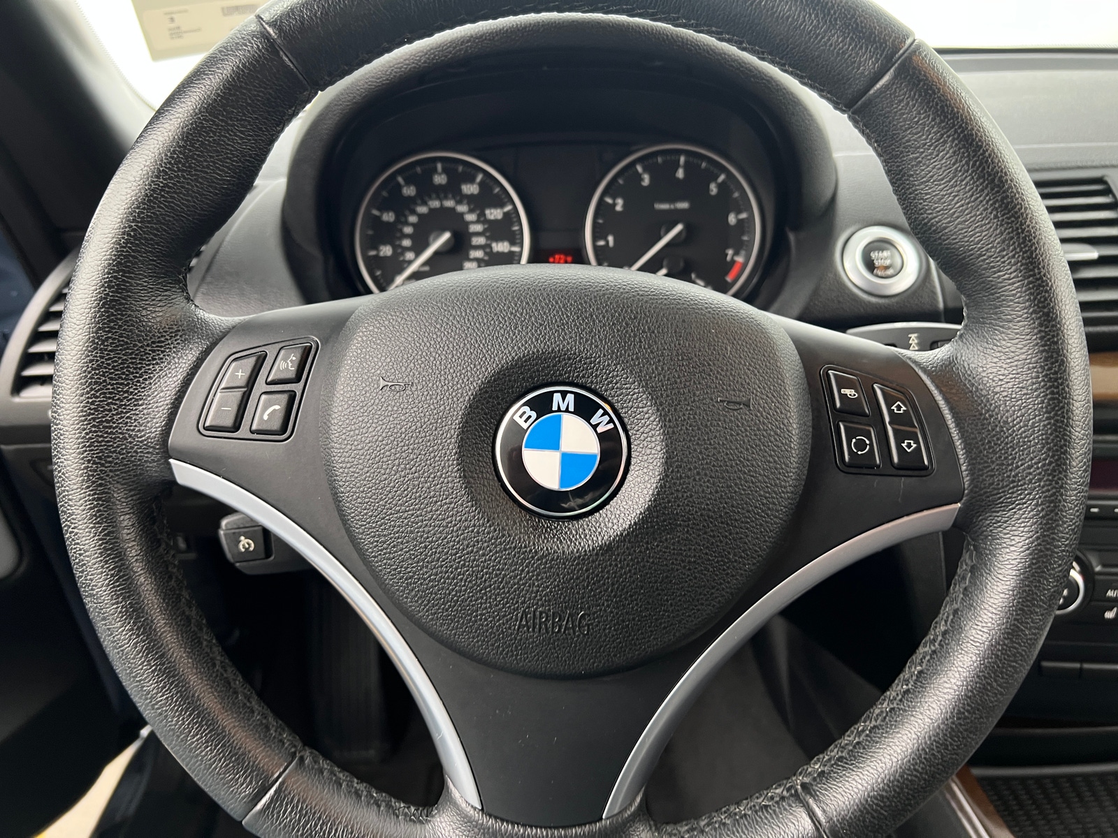 Thumbnail: 2012 BMW 1 Series - 4