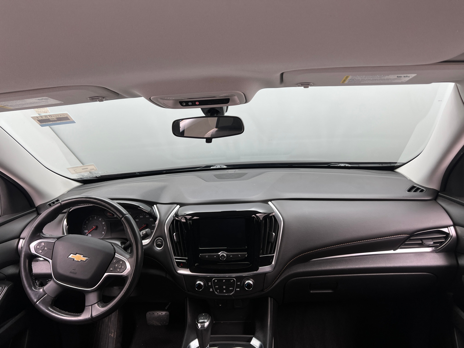 Thumbnail: 2020 Chevrolet Traverse - 3