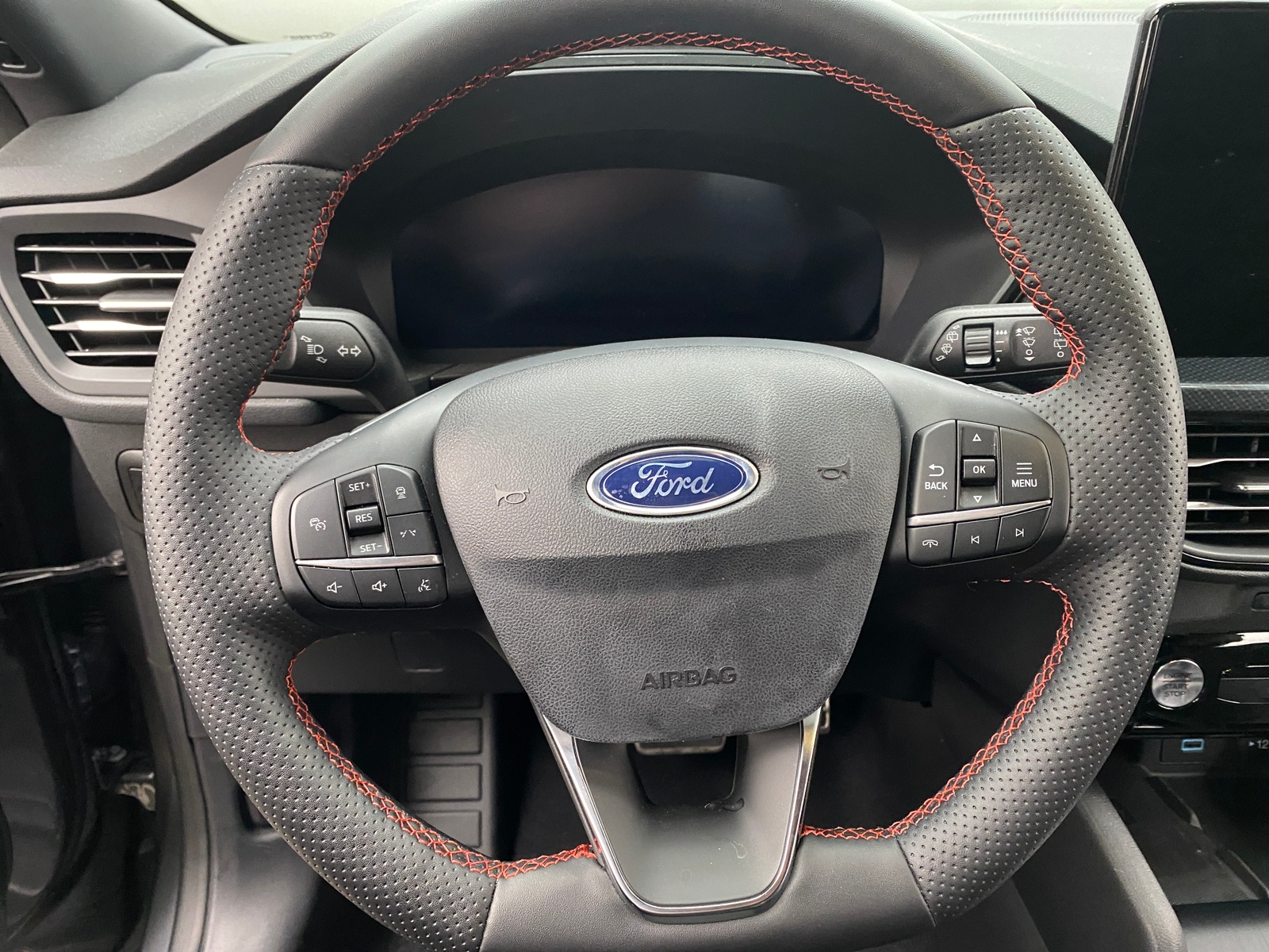 Thumbnail: 2023 Ford Escape - 5