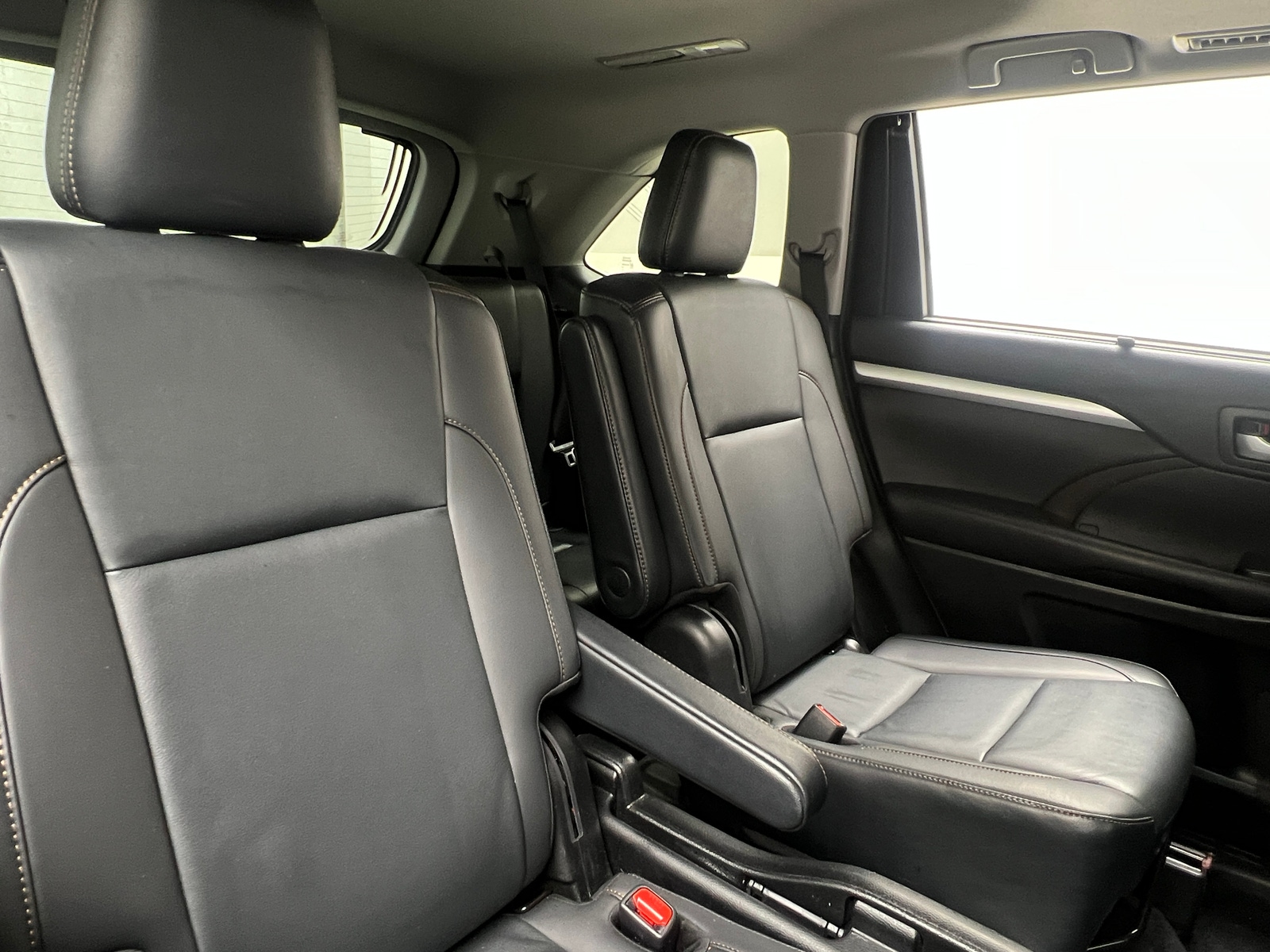 Thumbnail: 2019 Toyota Highlander - 5