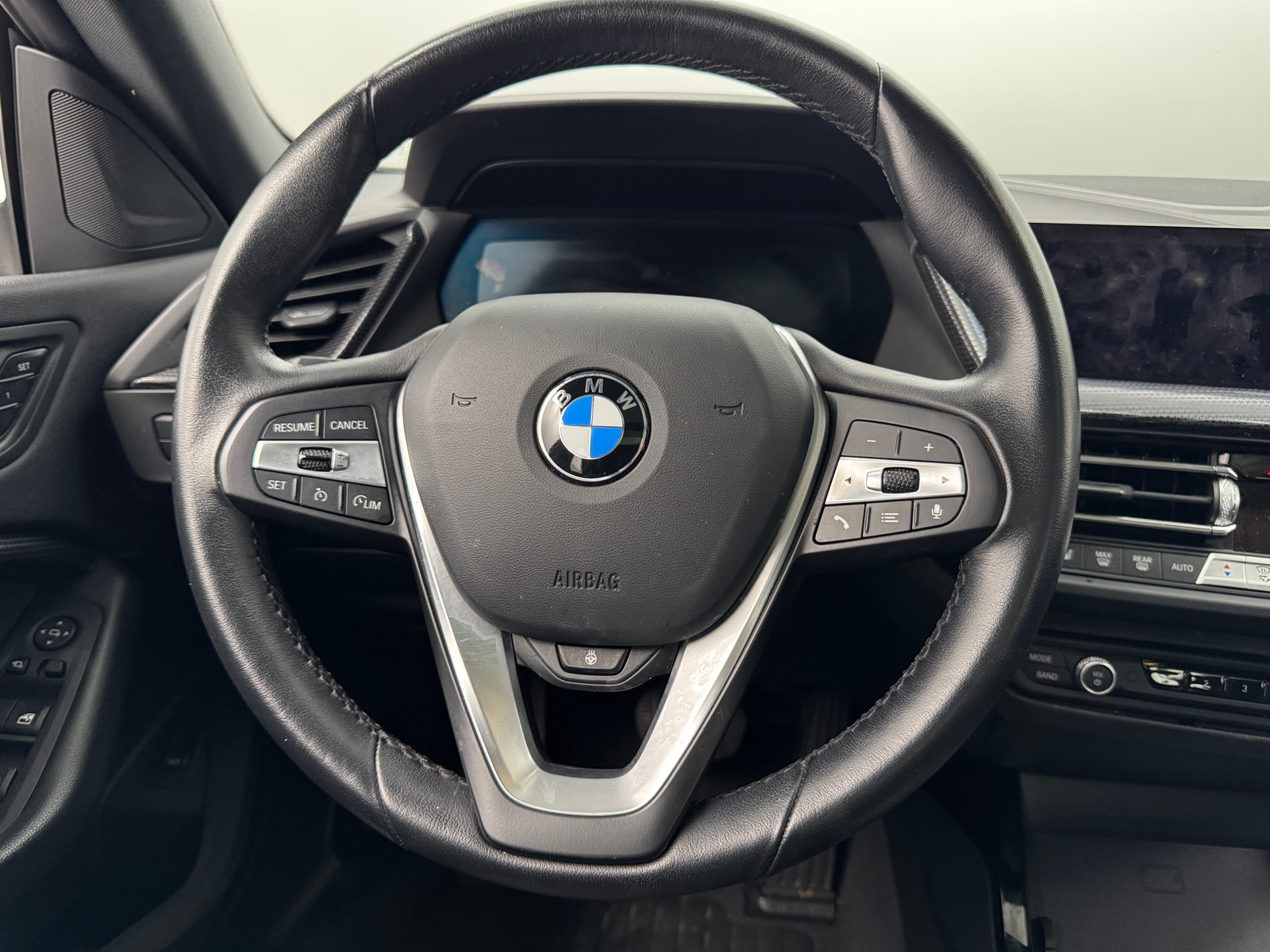 Thumbnail: 2024 BMW 2 Series - 4