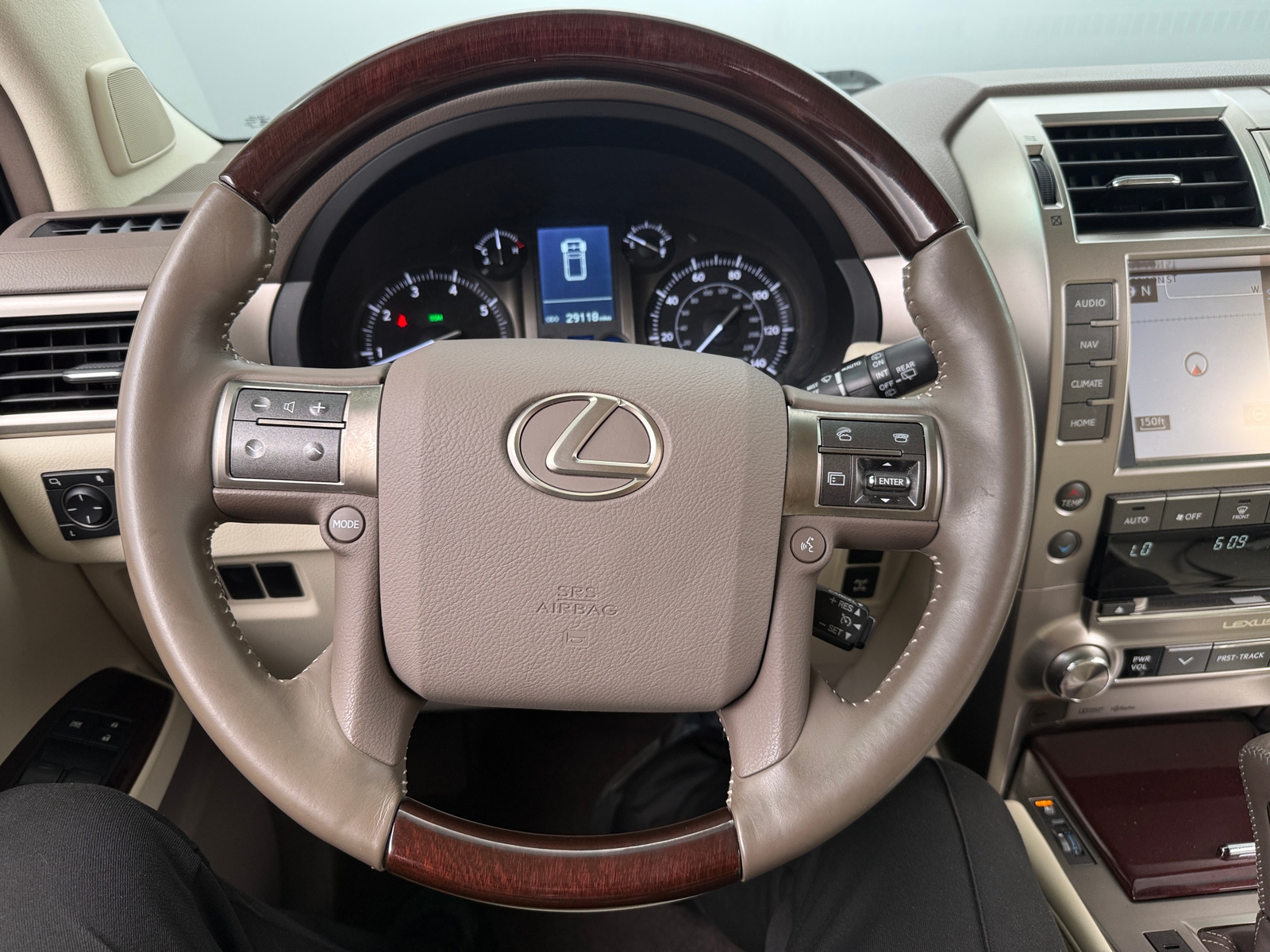 Thumbnail: 2019 Lexus GX - 4