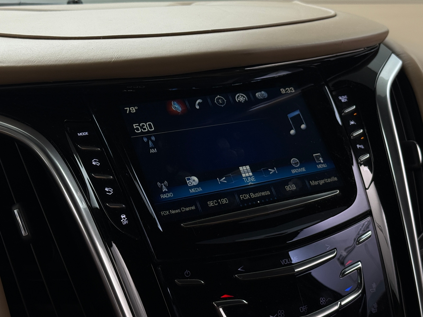 Thumbnail: 2020 Cadillac Escalade - 3