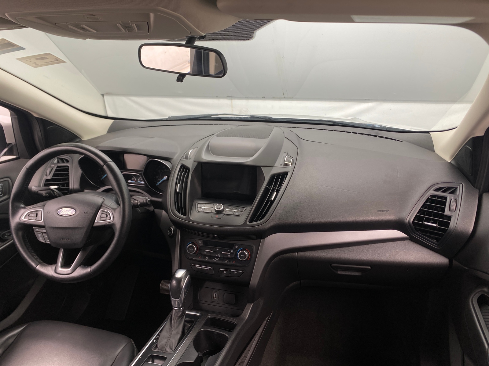 Thumbnail: 2019 Ford Escape - 3