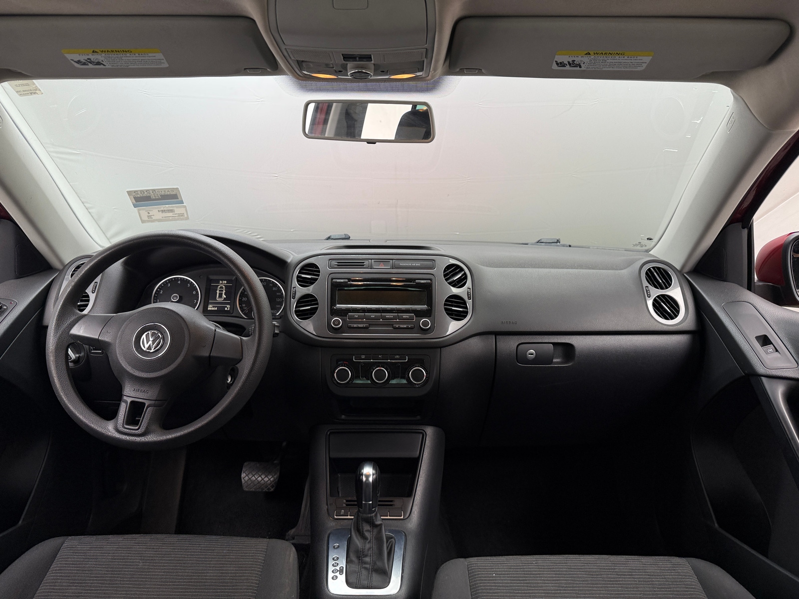 Thumbnail: 2012 Volkswagen Tiguan - 3