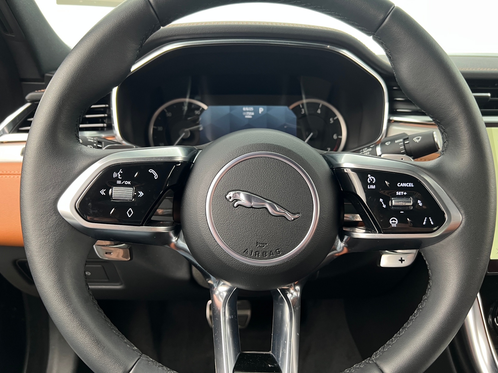 Thumbnail: 2024 Jaguar XF - 4
