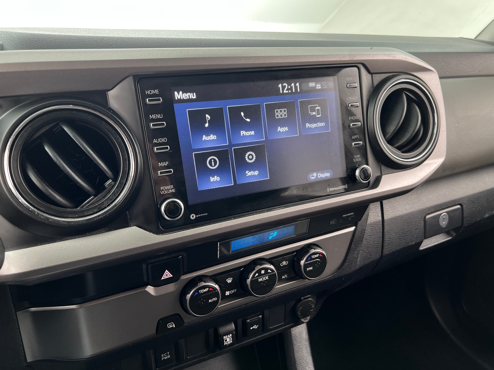 Thumbnail: 2021 Toyota Tacoma - 4