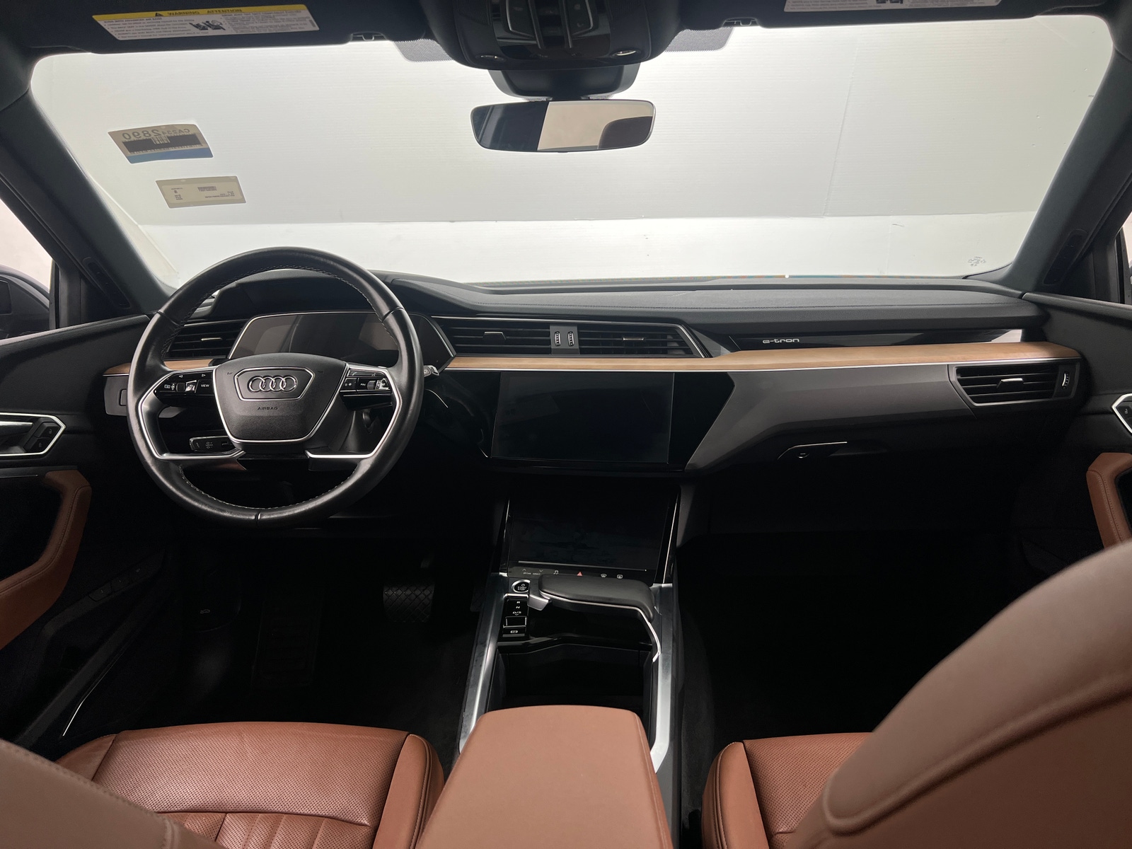 Thumbnail: 2024 Audi Q8 e-tron - 2