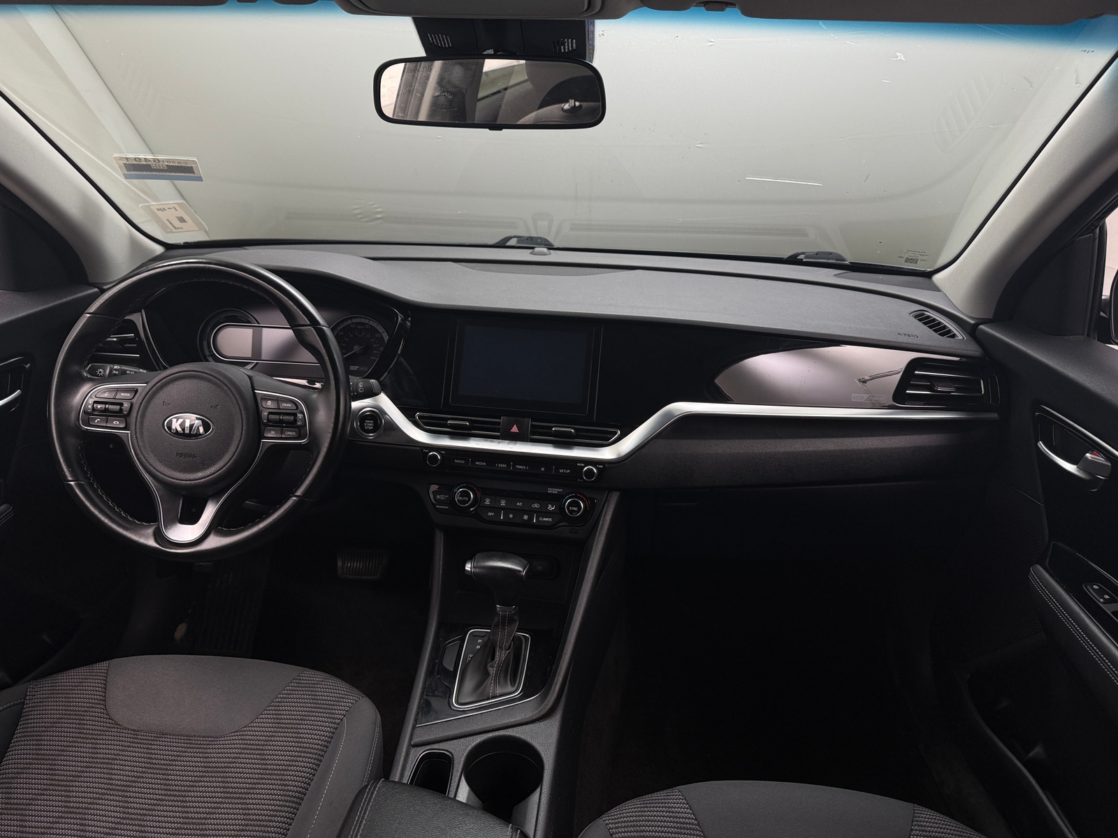 Thumbnail: 2021 Kia Niro - 3
