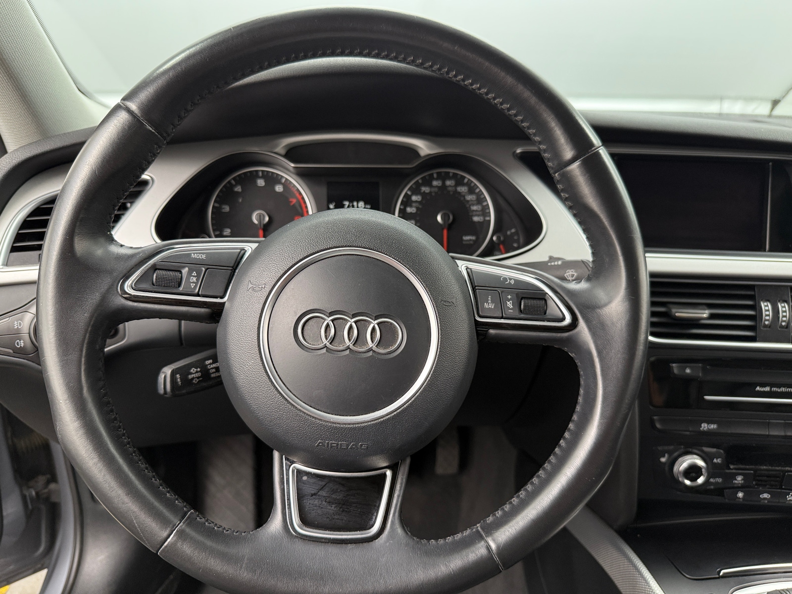 Thumbnail: 2016 Audi A4 - 4
