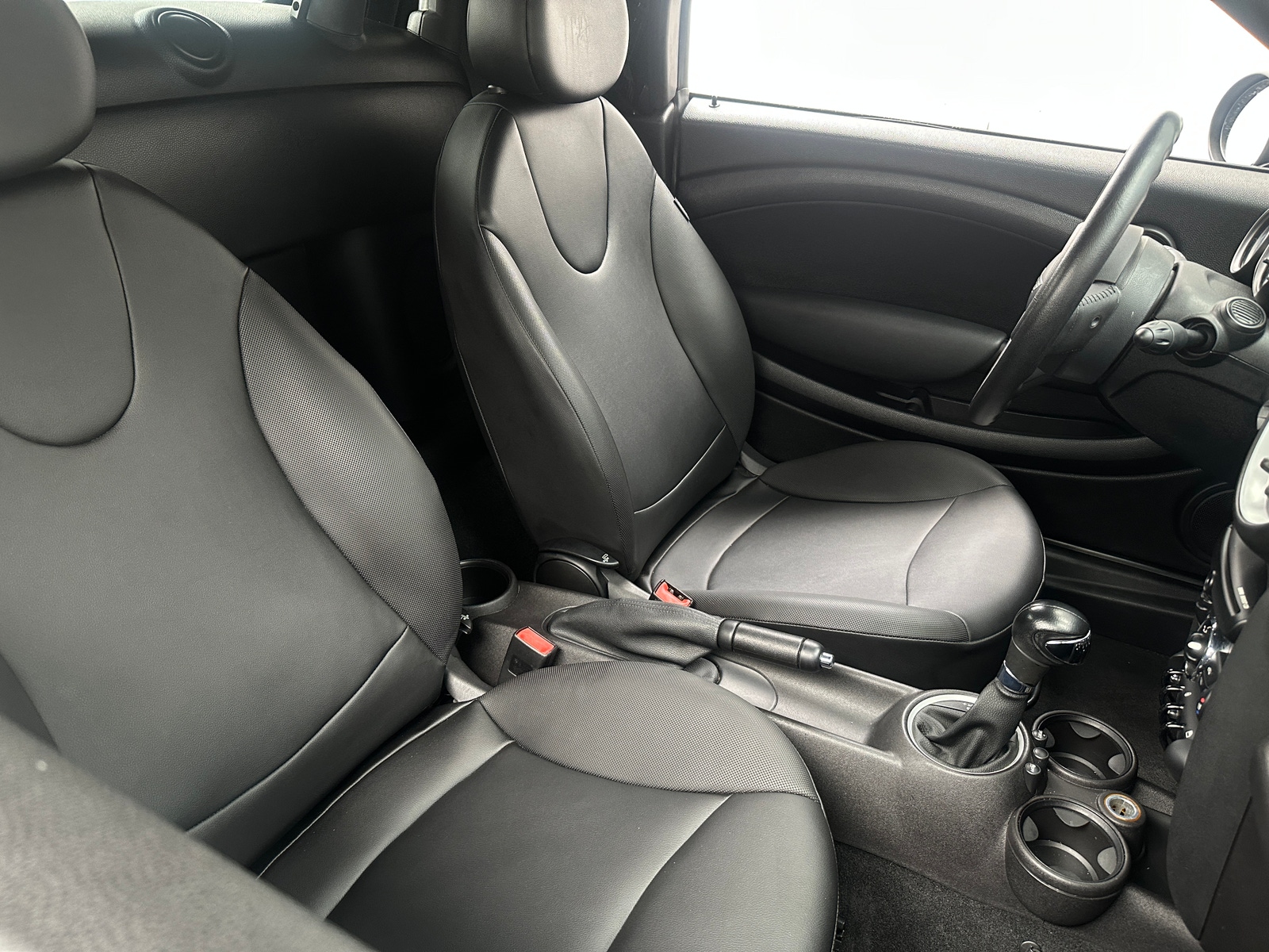 Thumbnail: 2014 MINI Cooper Roadster - 2