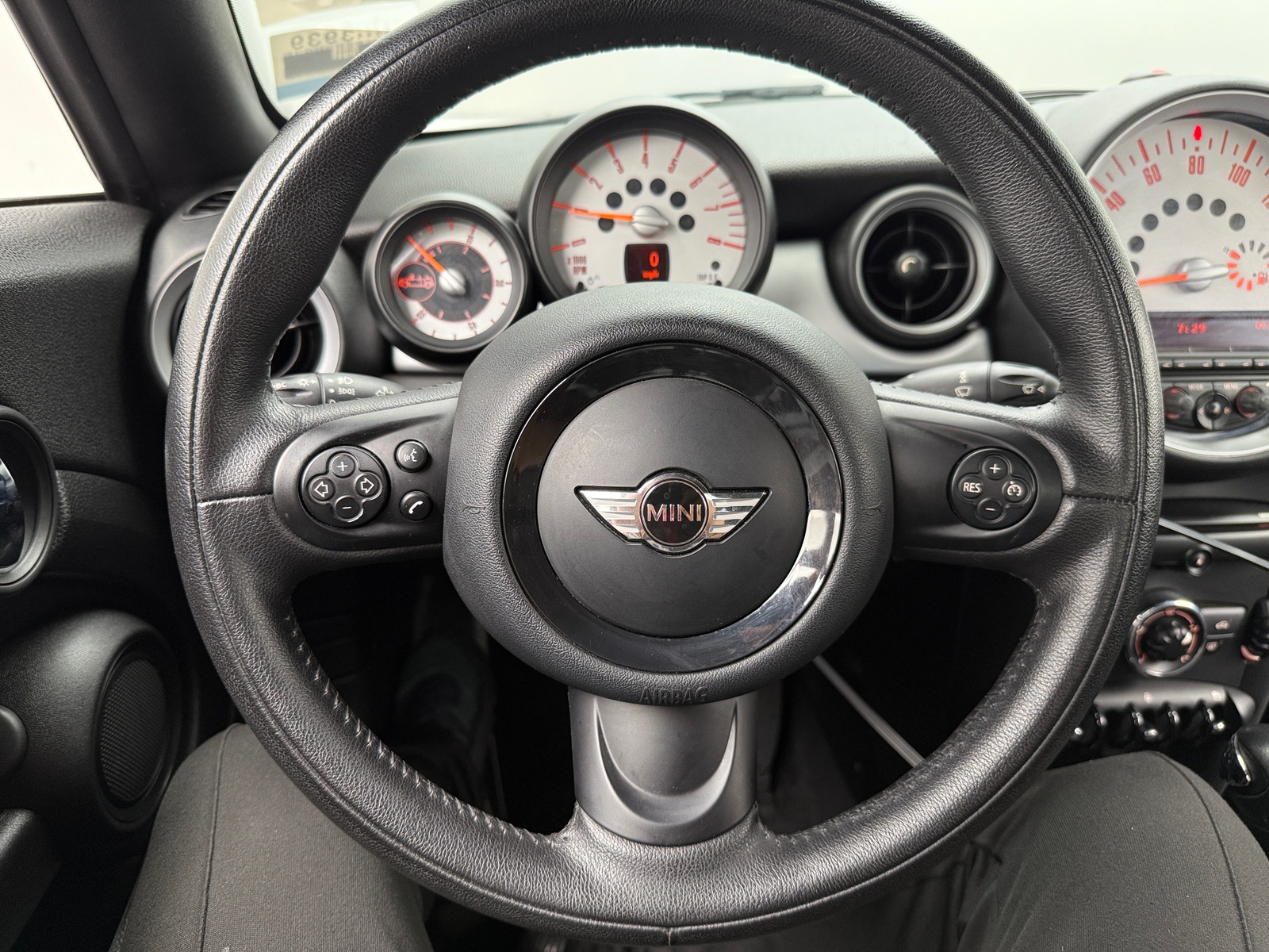 Thumbnail: 2014 MINI Cooper Roadster - 4