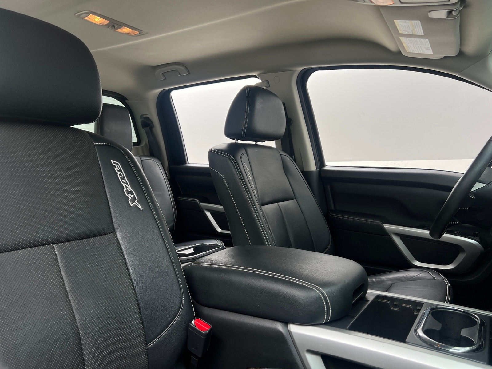 Thumbnail: 2019 Nissan Titan - 2
