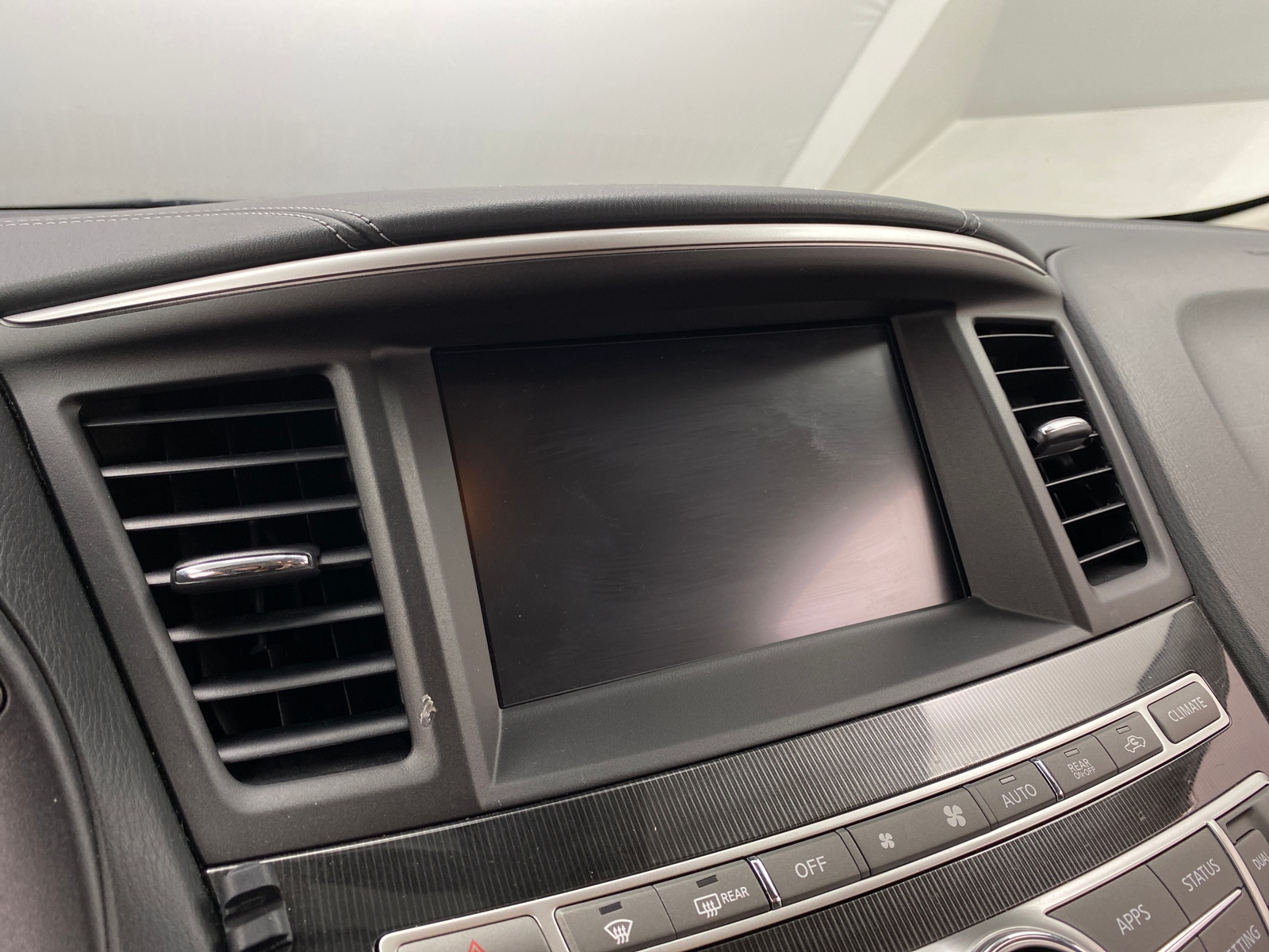 Thumbnail: 2018 INFINITI QX60 - 3