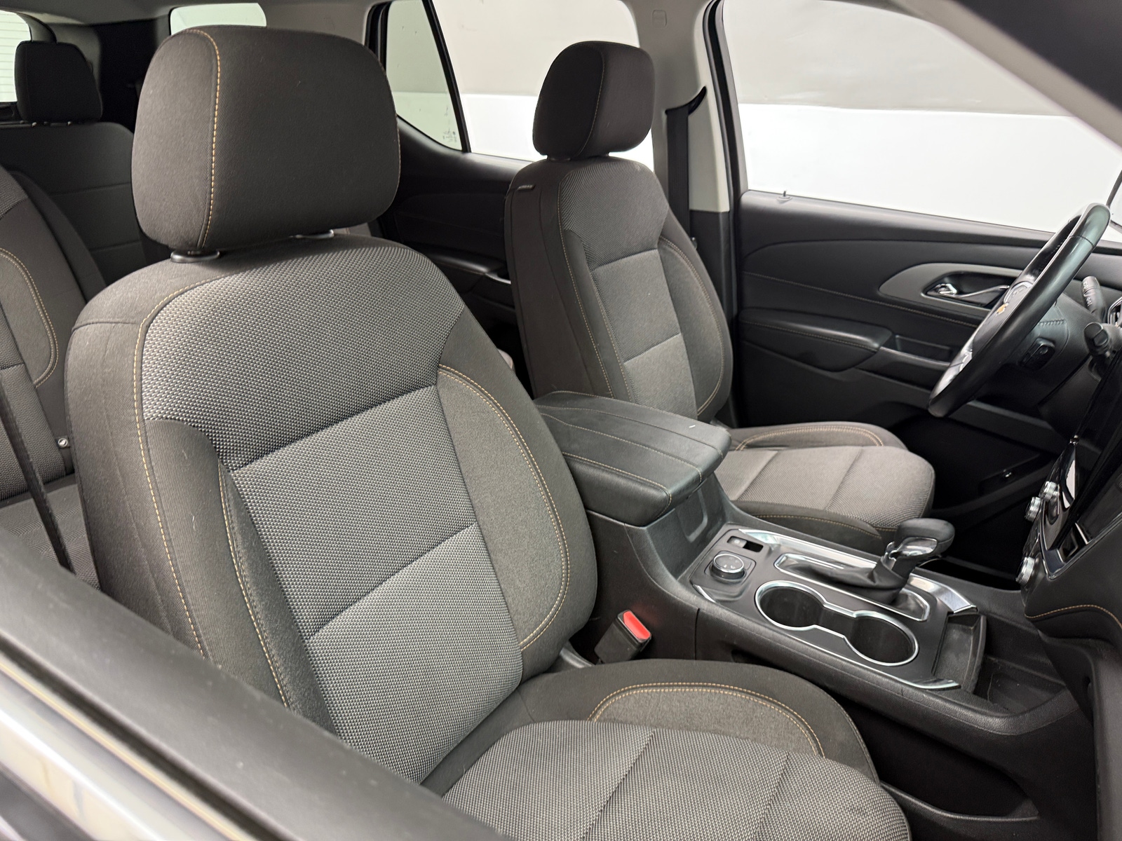 Thumbnail: 2021 Chevrolet Traverse - 2