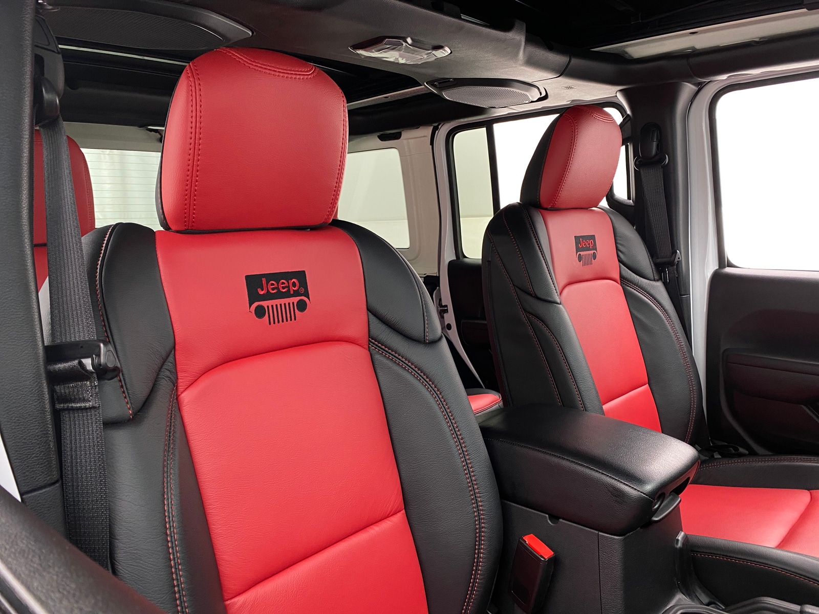 Thumbnail: 2022 Jeep Wrangler - 2