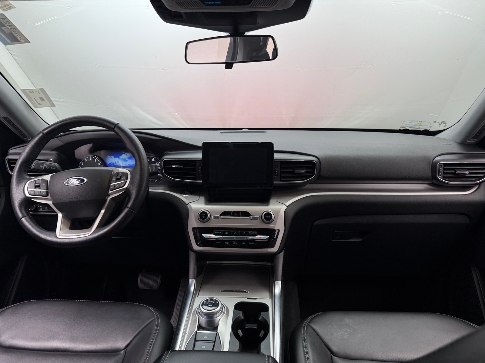 Thumbnail: 2022 Ford Explorer - 3