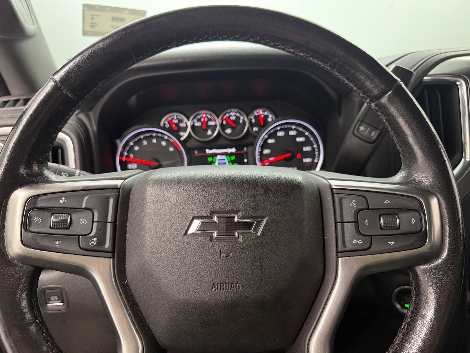 Thumbnail: 2020 Chevrolet Silverado 1500 - 5