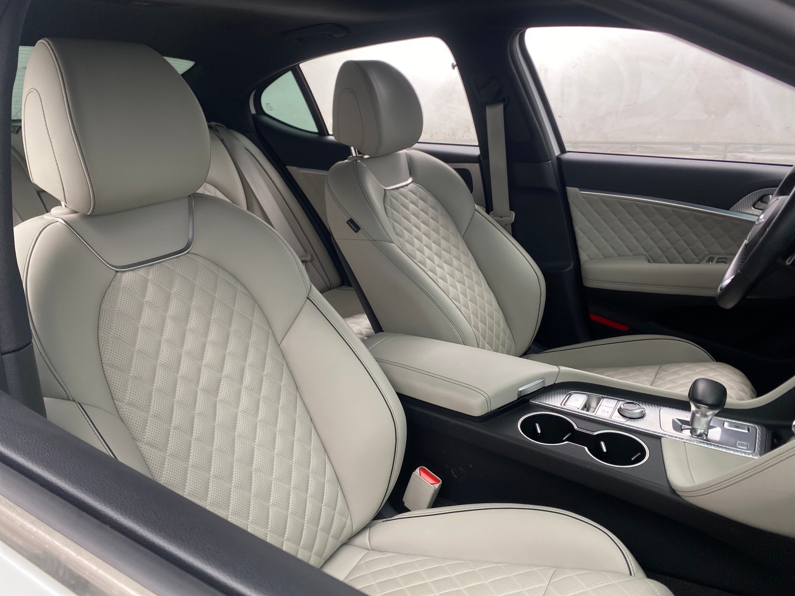 Thumbnail: 2022 Genesis G70 - 2