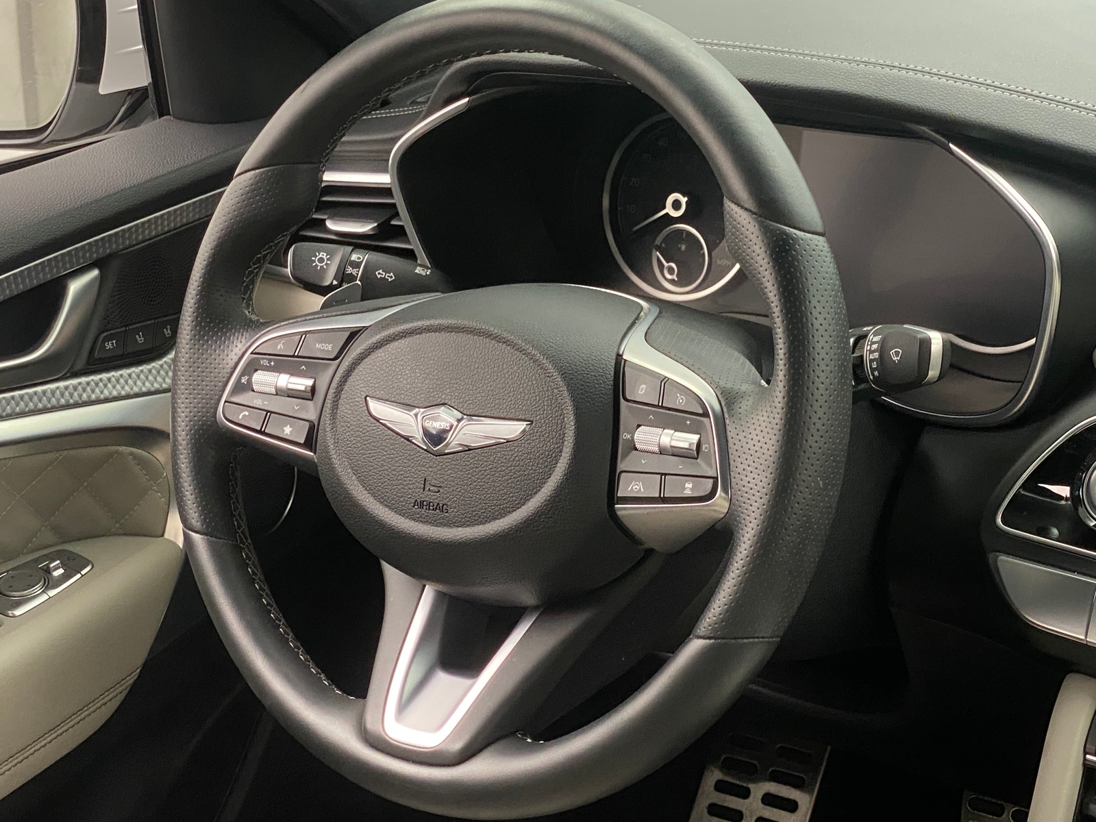 Thumbnail: 2022 Genesis G70 - 5