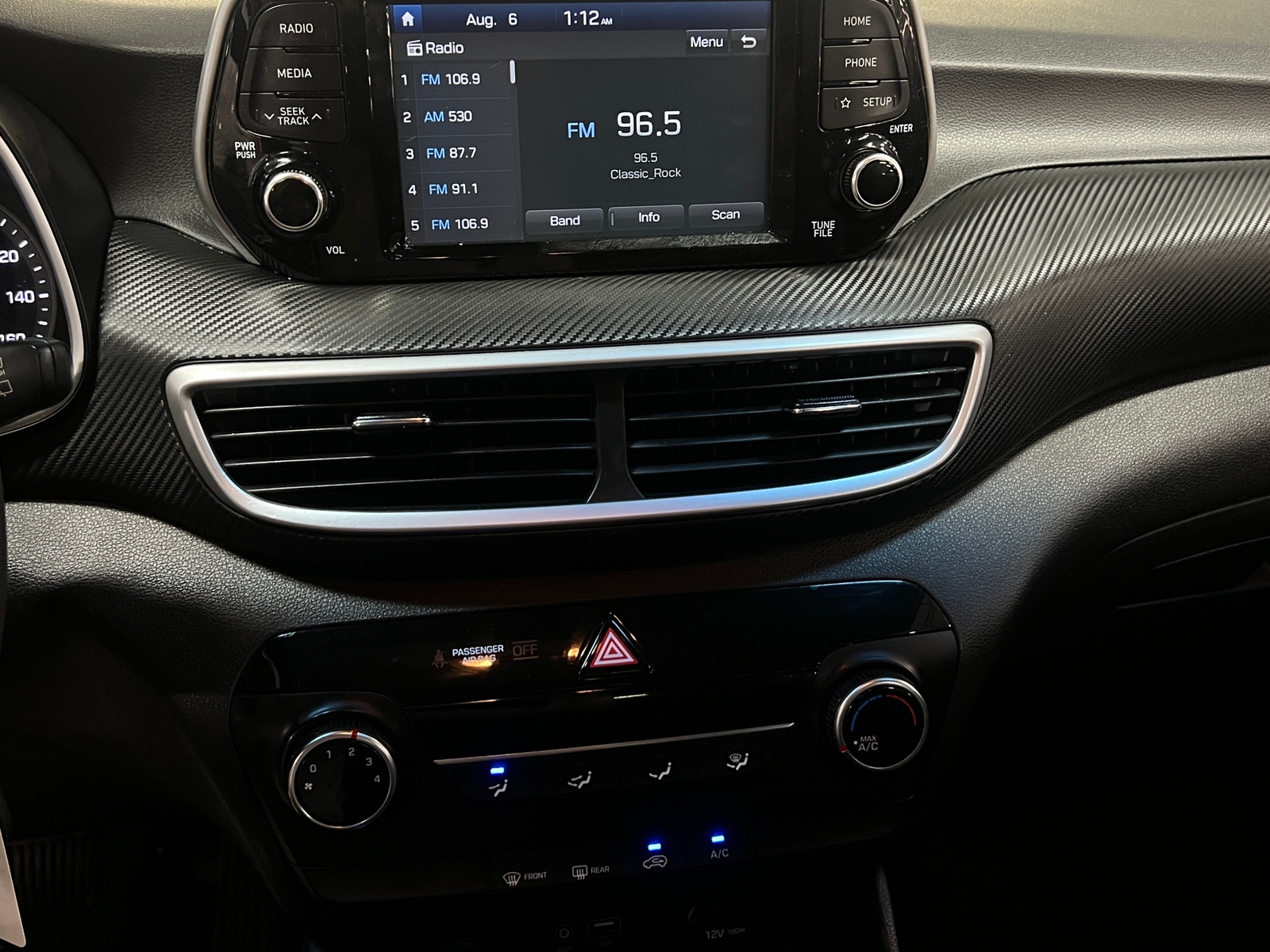 Thumbnail: 2019 Hyundai Tucson - 4