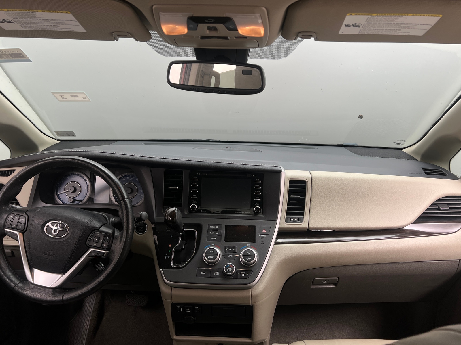 Thumbnail: 2020 Toyota Sienna - 2