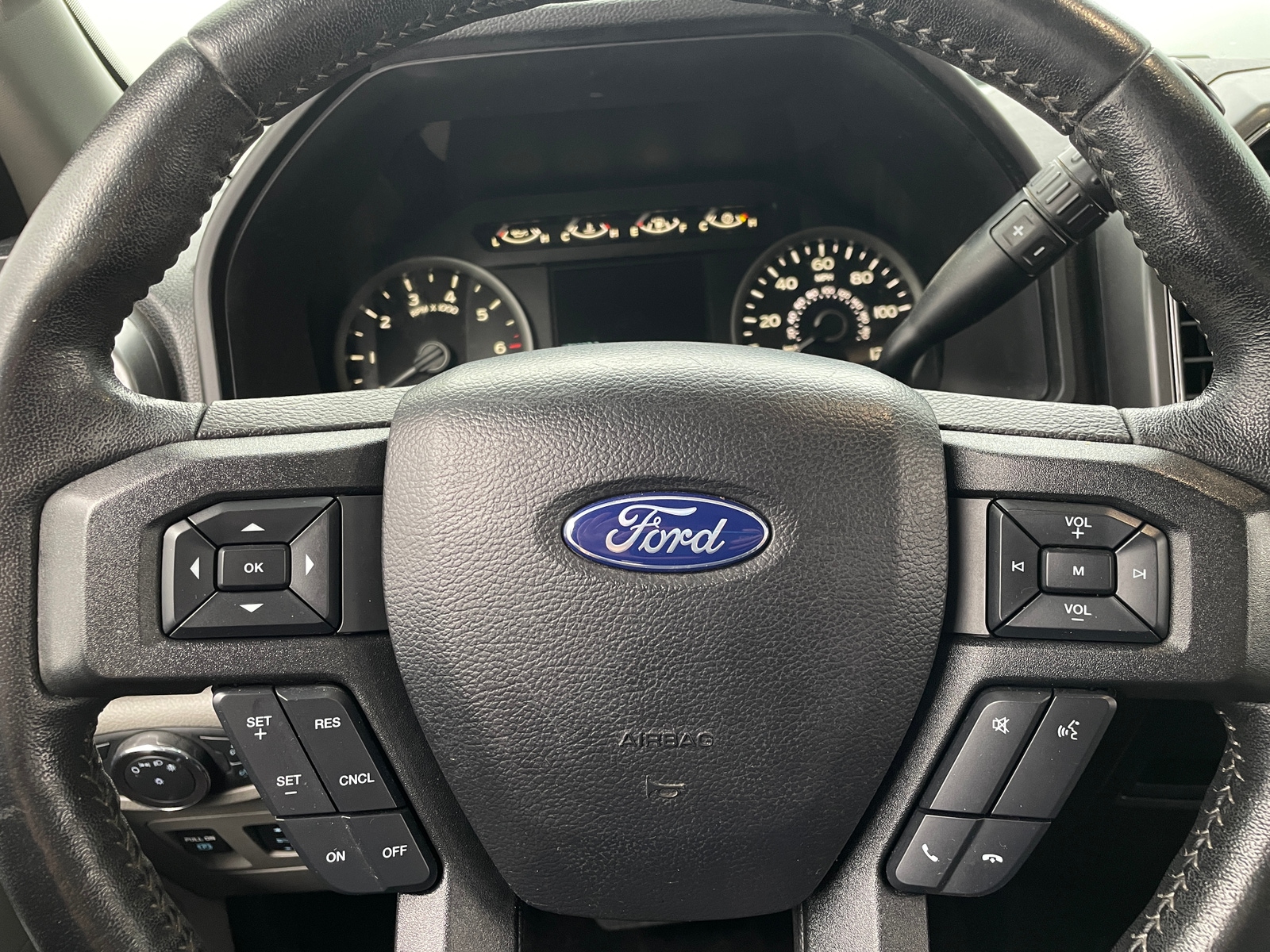 Thumbnail: 2019 Ford Econoline - 5