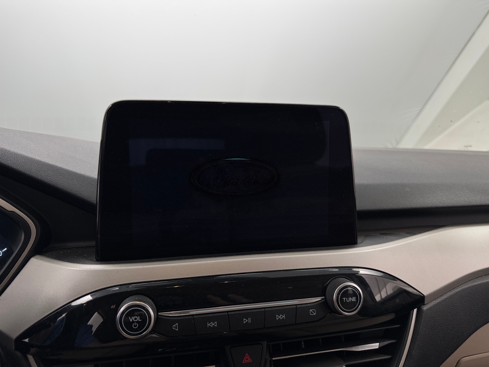 Thumbnail: 2020 Ford Escape - 4