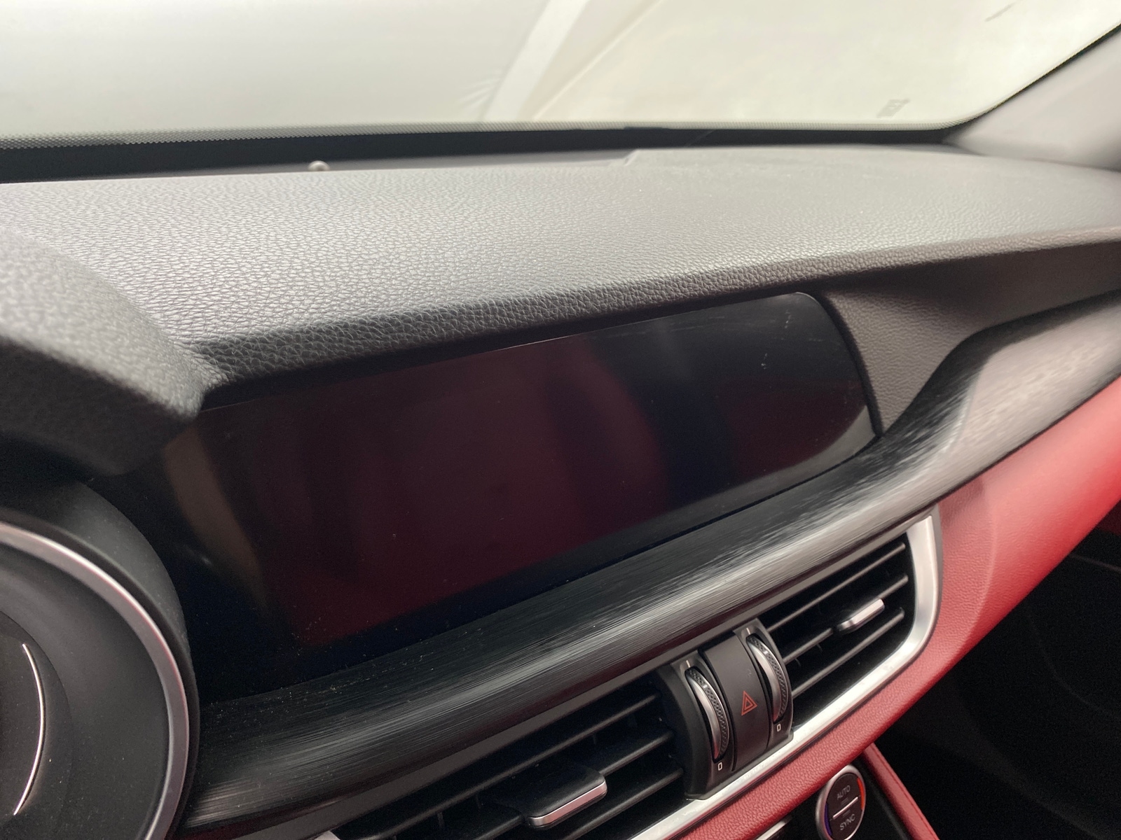 Thumbnail: 2019 Alfa Romeo Stelvio - 3