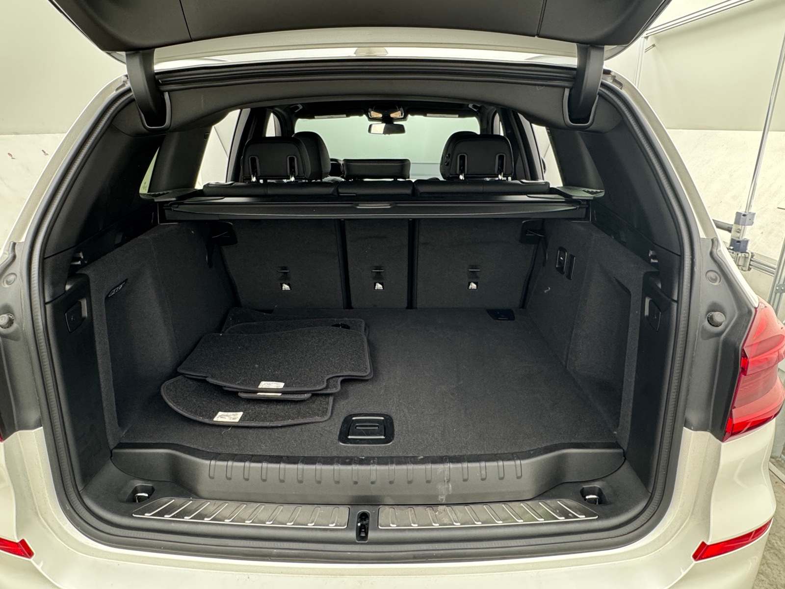 Thumbnail: 2019 BMW X3 - 6