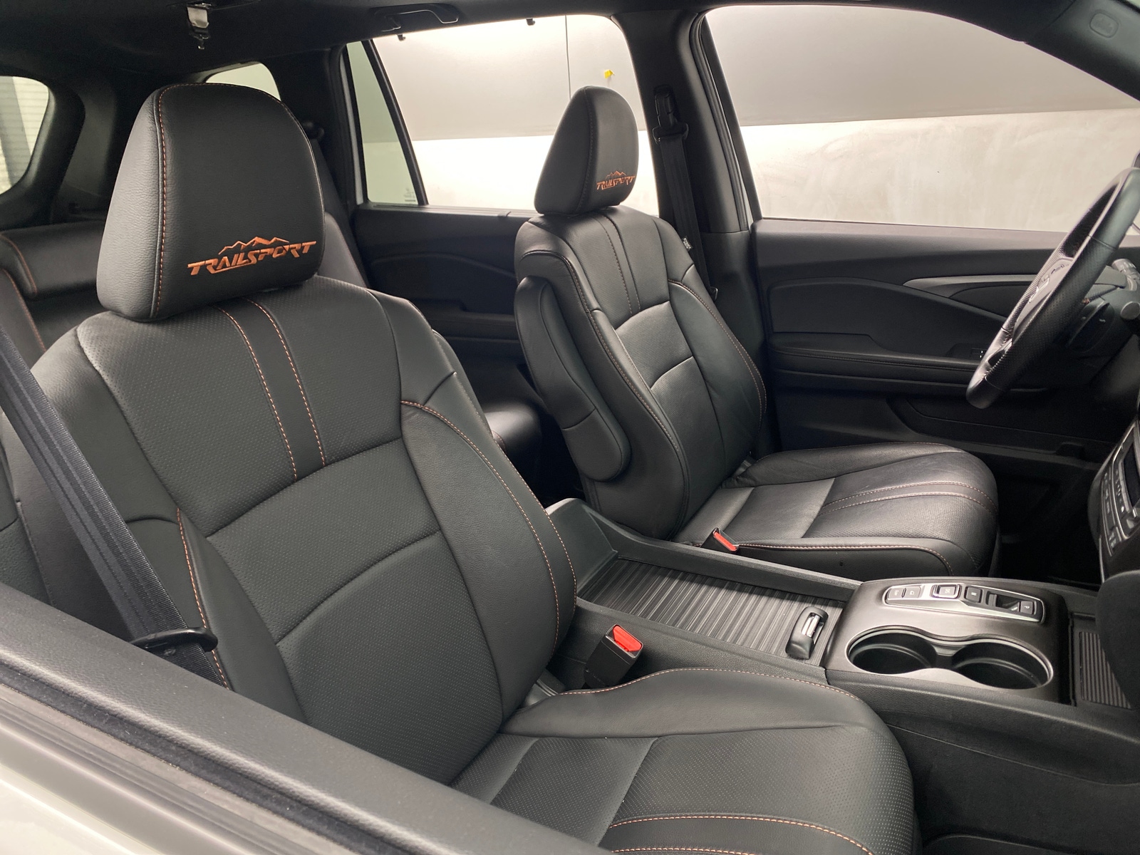 Thumbnail: 2023 Honda Passport - 2