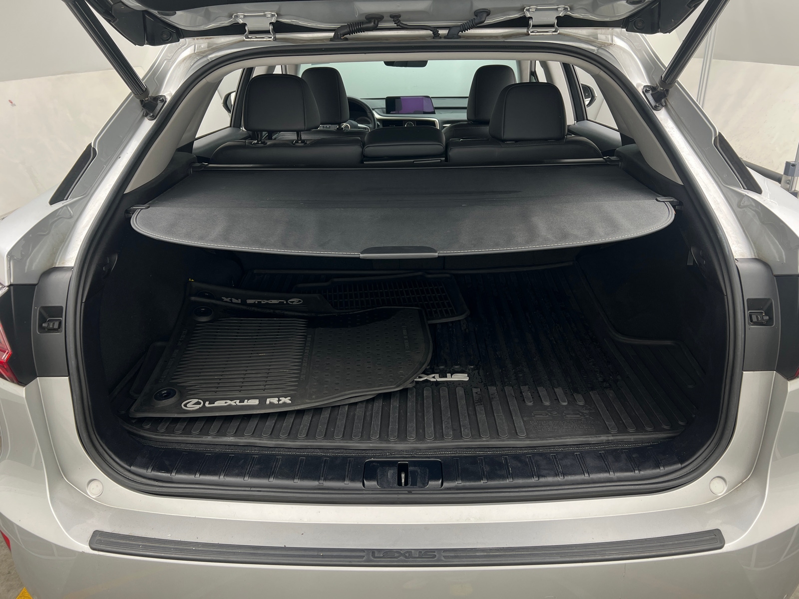 Thumbnail: 2019 Lexus RX - 6