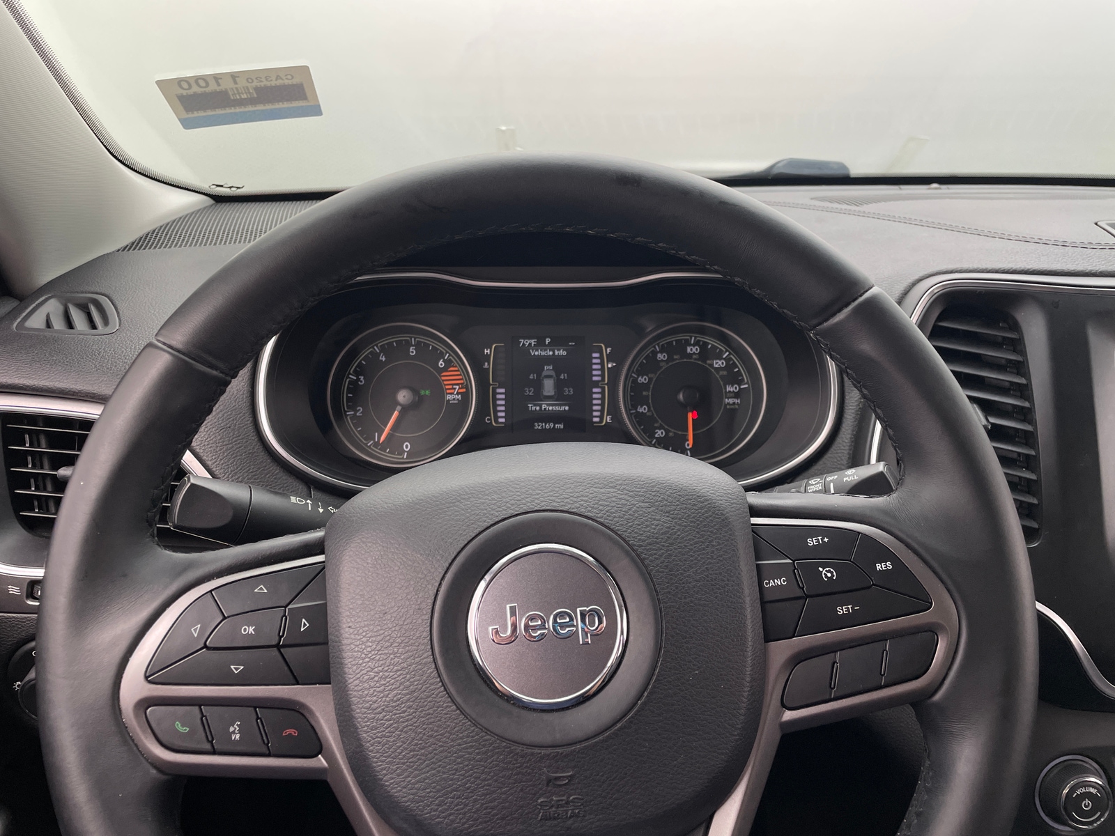 Thumbnail: 2019 Jeep Cherokee - 5