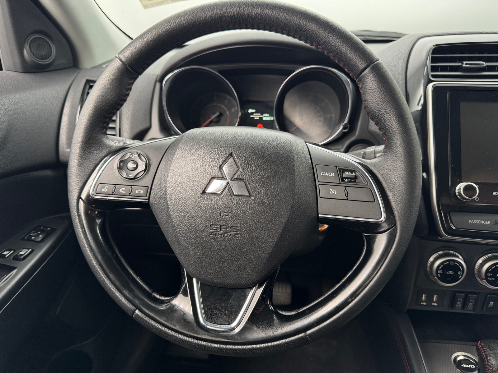 Thumbnail: 2023 Mitsubishi Outlander Sport - 5