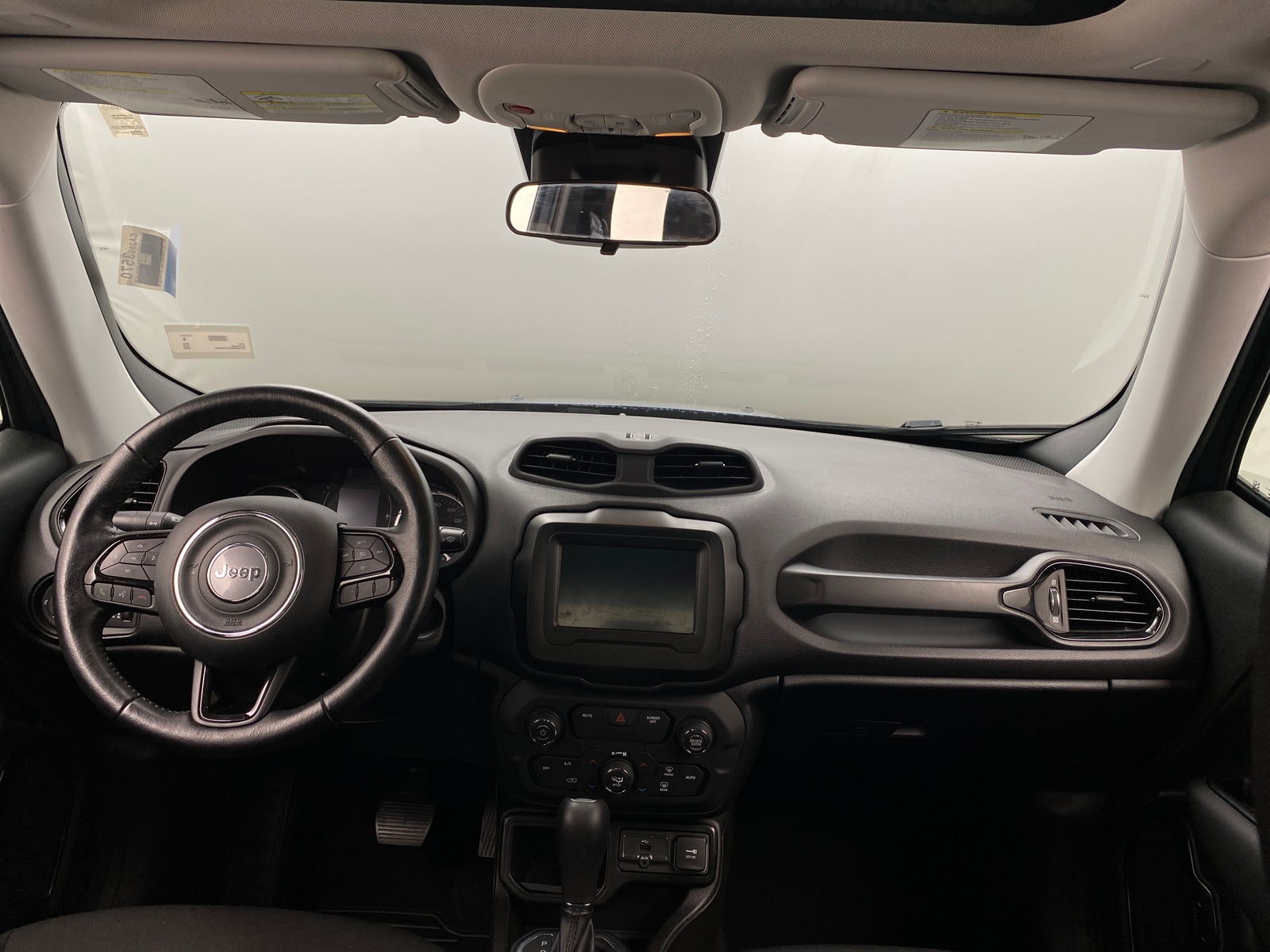 Thumbnail: 2020 Jeep Renegade - 3