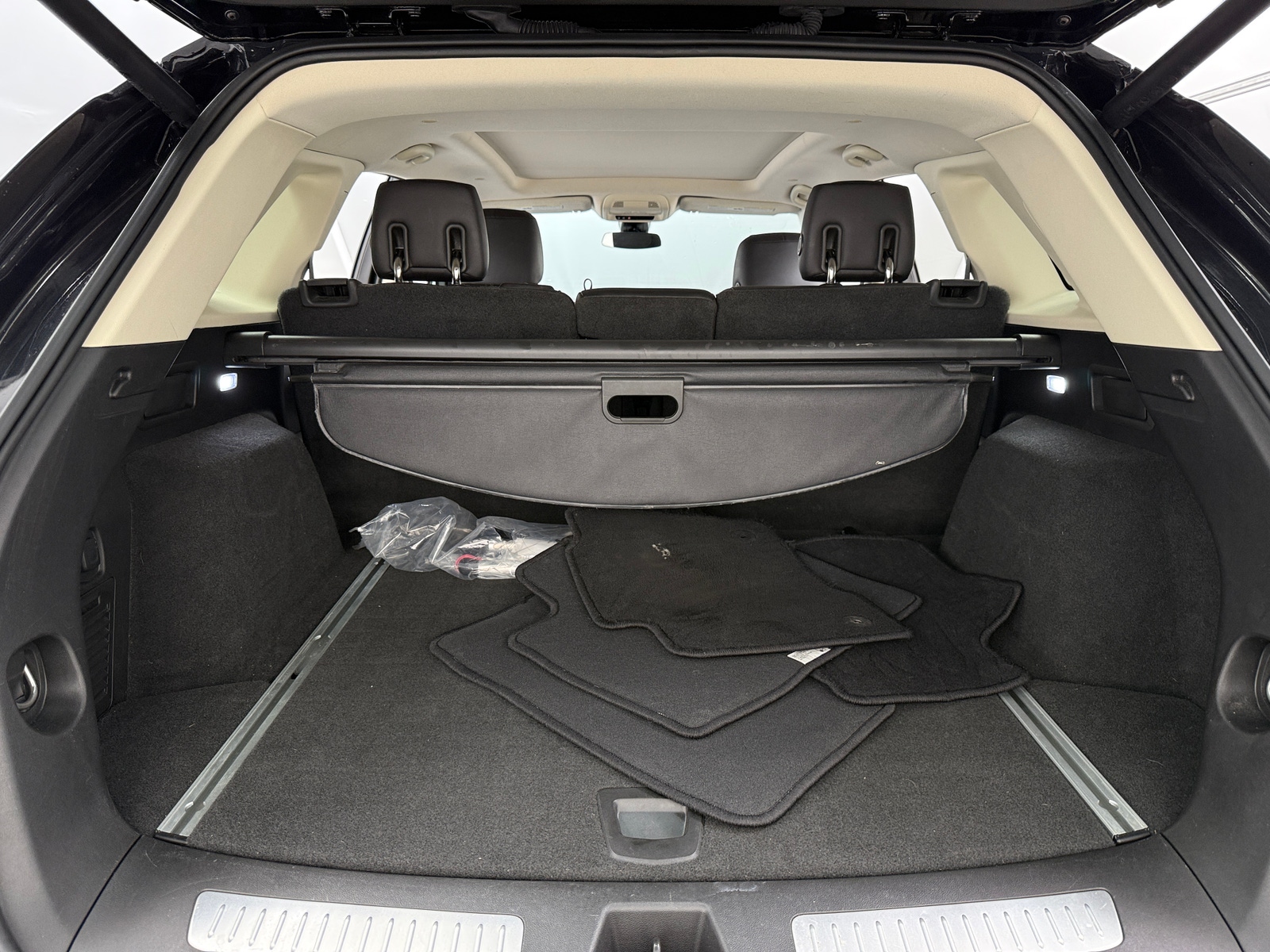 Thumbnail: 2019 Cadillac XT5 - 6