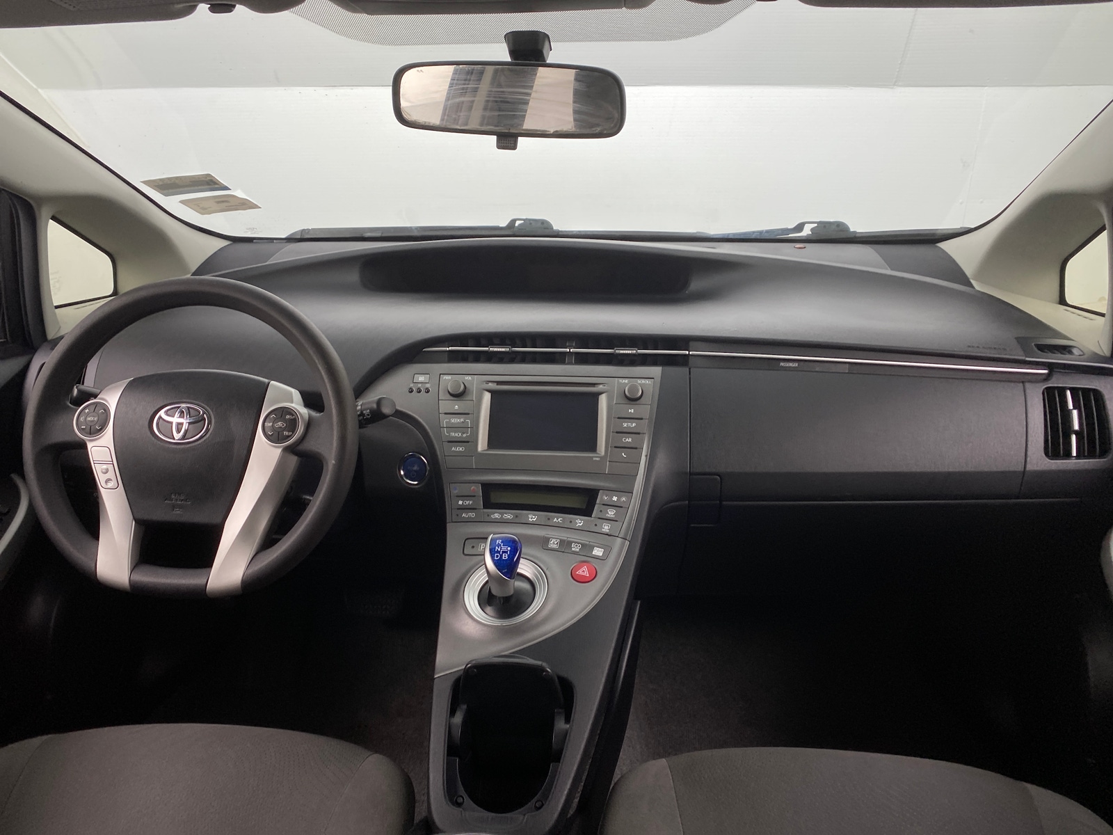 Thumbnail: 2012 Toyota Prius - 3