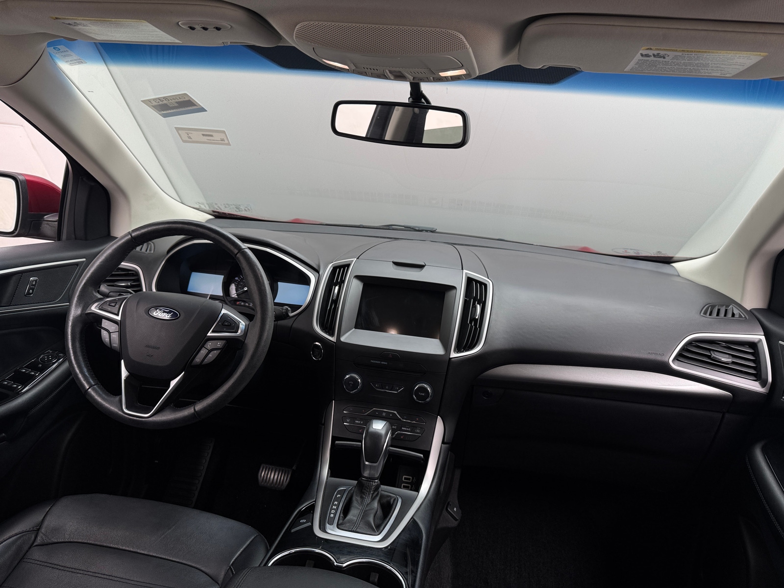 Thumbnail: 2017 Ford Edge - 3
