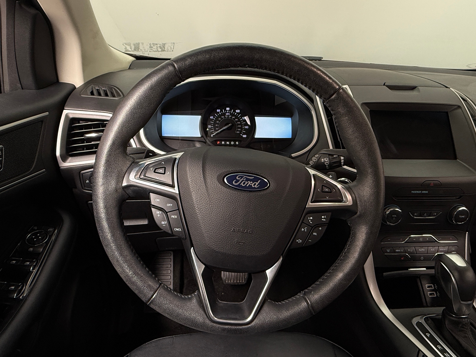 Thumbnail: 2017 Ford Edge - 5