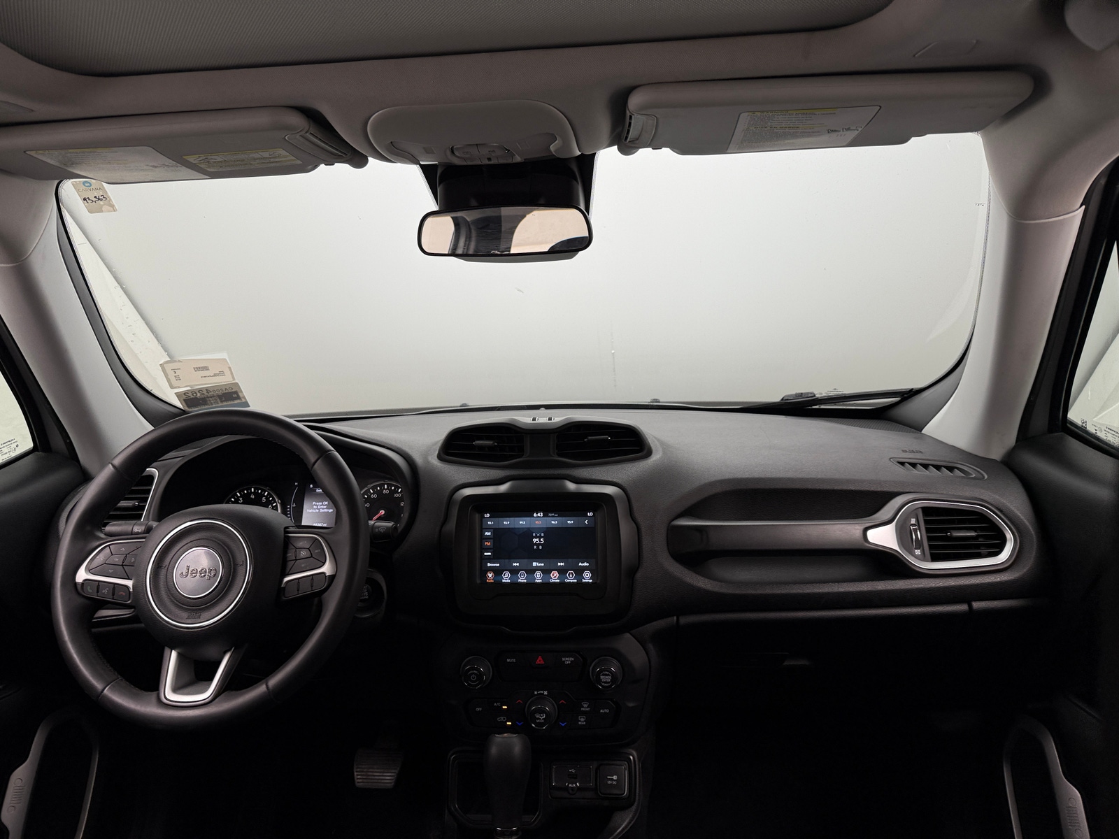 Thumbnail: 2018 Jeep Renegade - 3