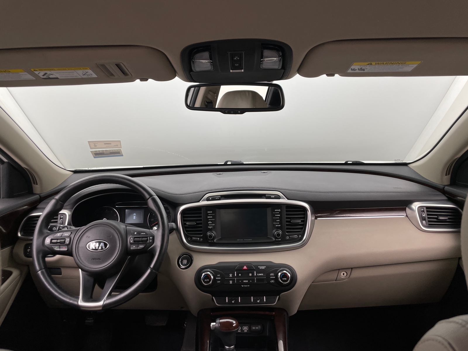 Thumbnail: 2017 Kia Sorento - 2