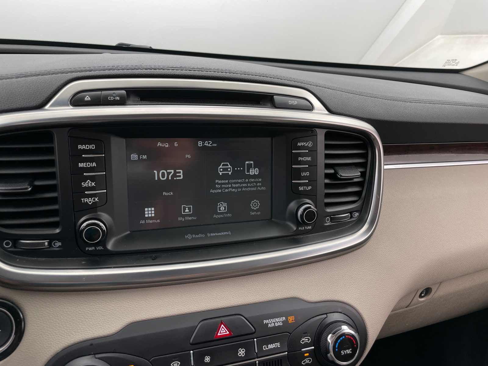 Thumbnail: 2017 Kia Sorento - 3