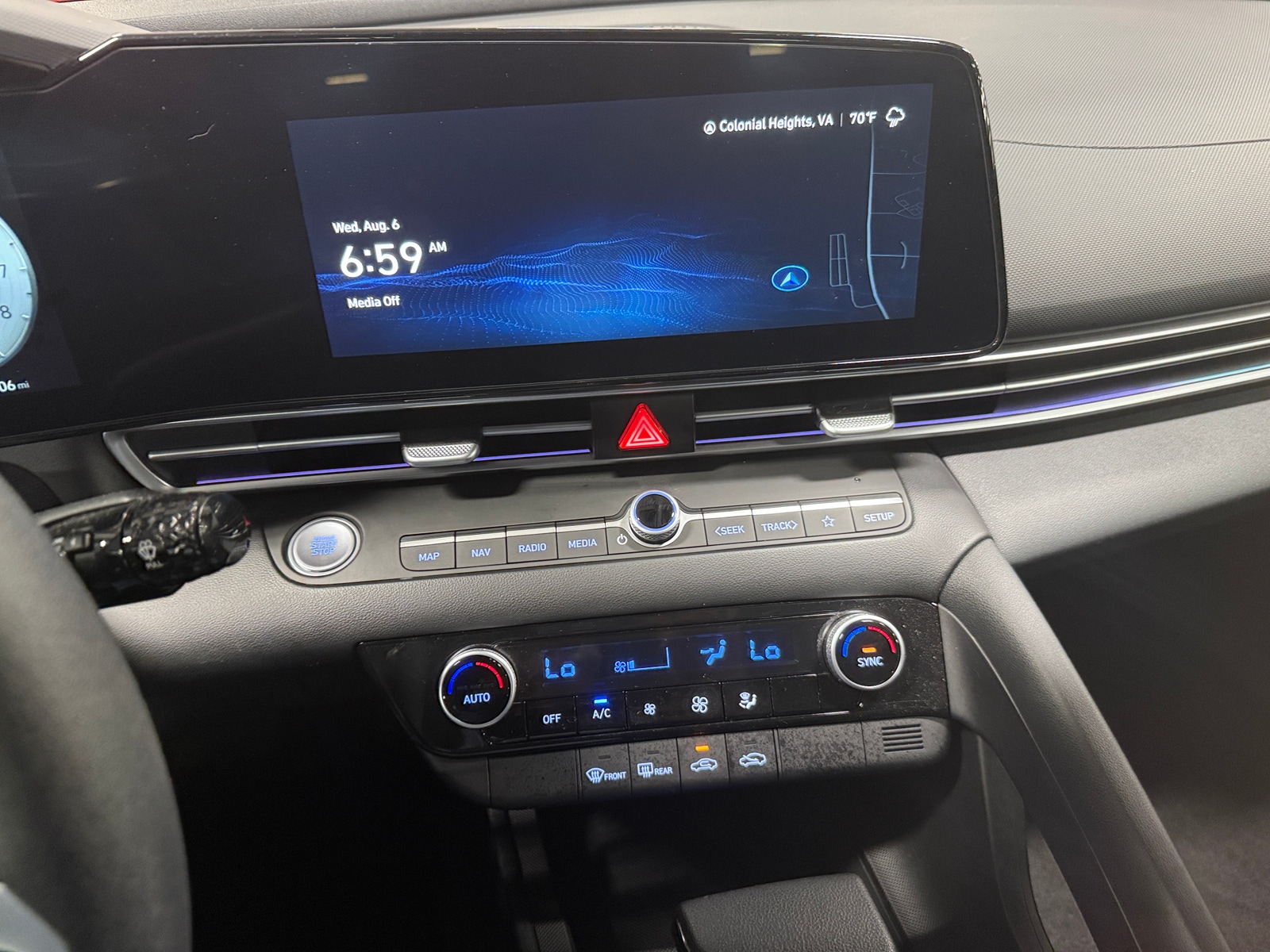 Thumbnail: 2024 Hyundai Elantra - 4
