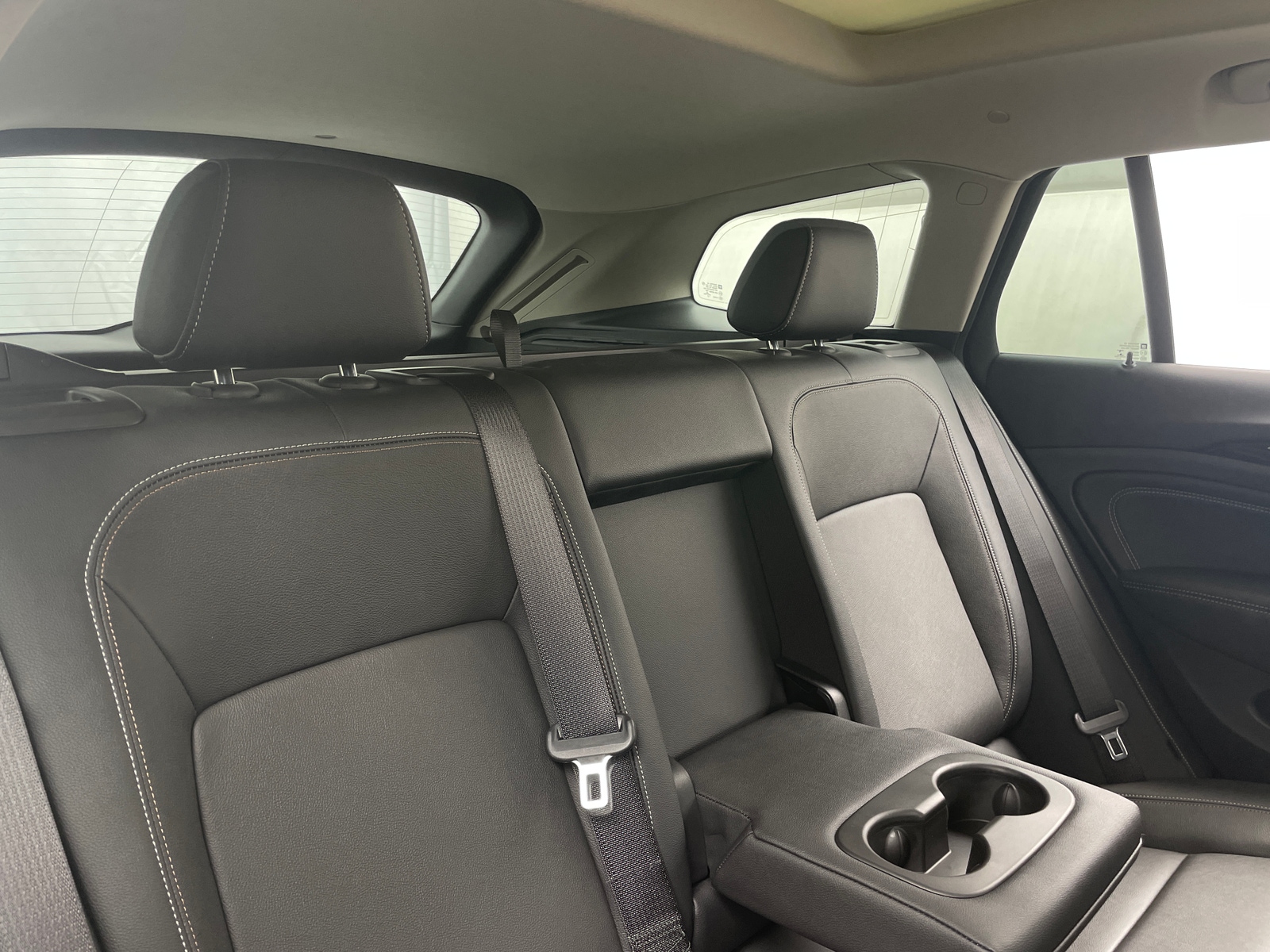 Thumbnail: 2018 Buick Regal - 5